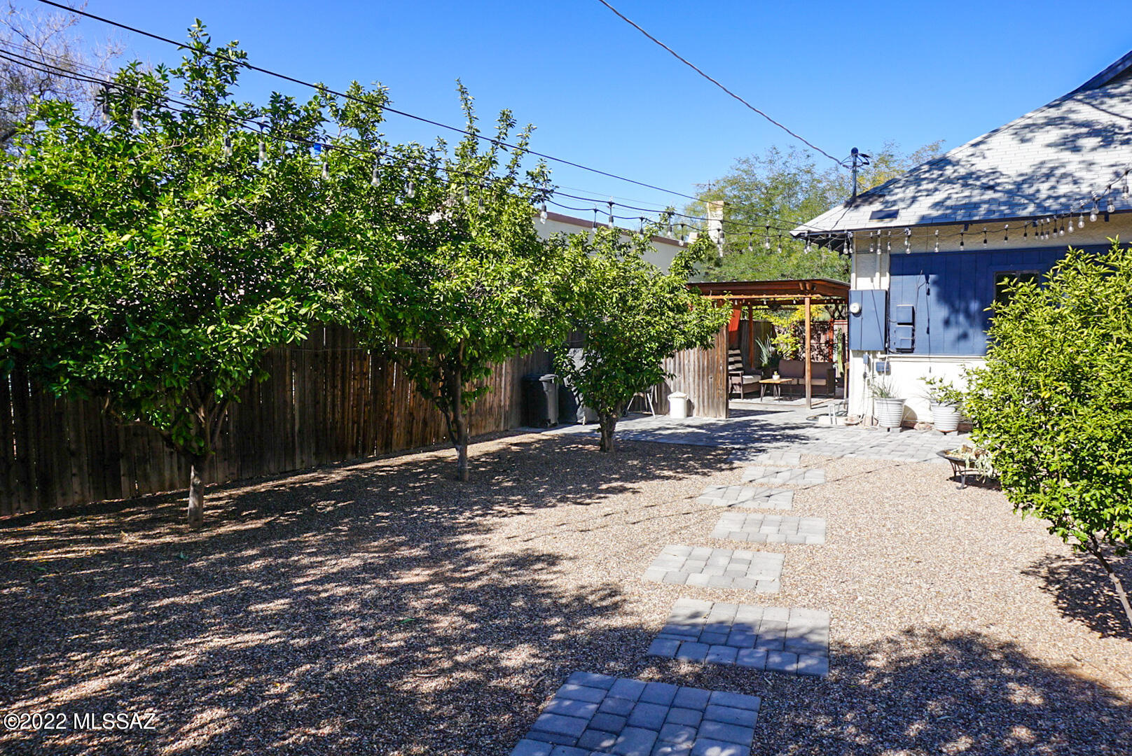 726 E 5th Street