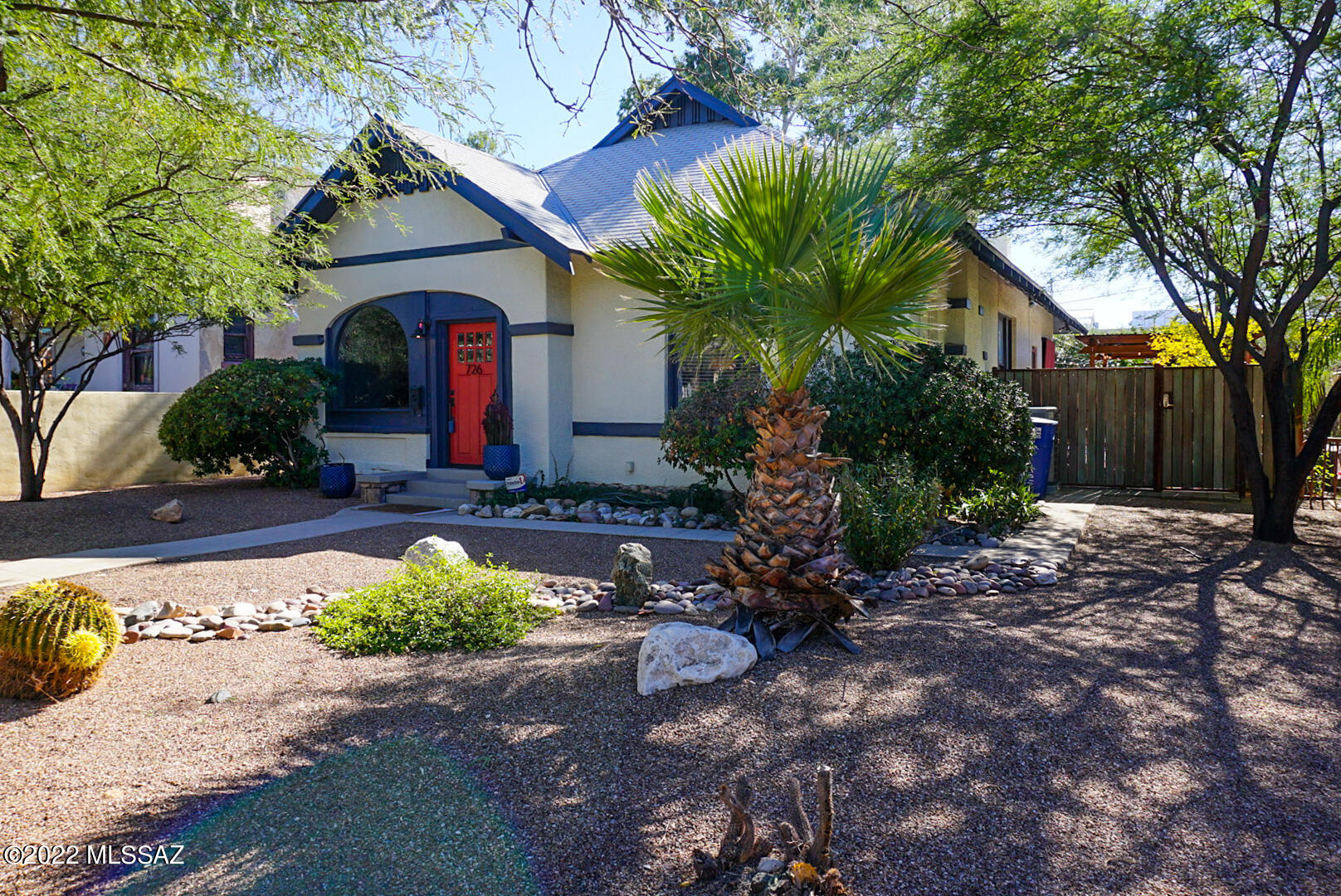 726 E 5th Street