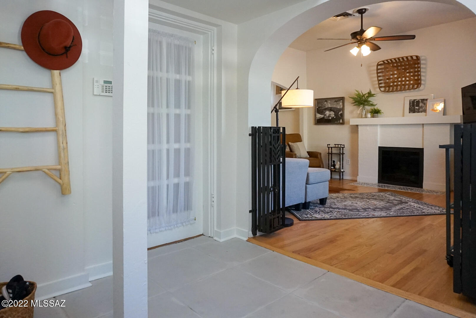 726 E 5th Street