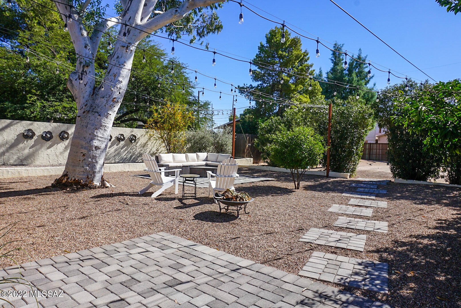 726 E 5th Street