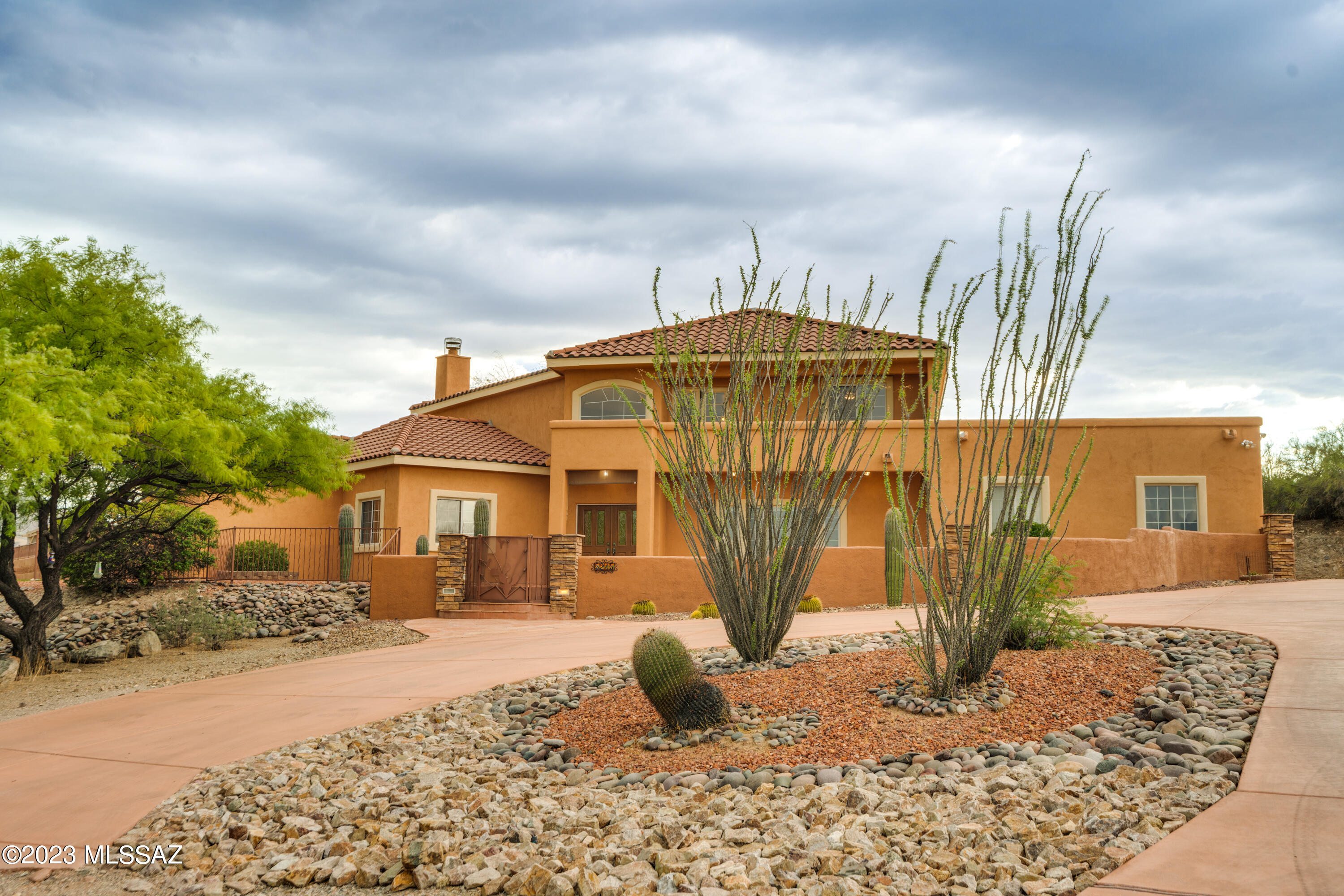 5215 W Sunset Road