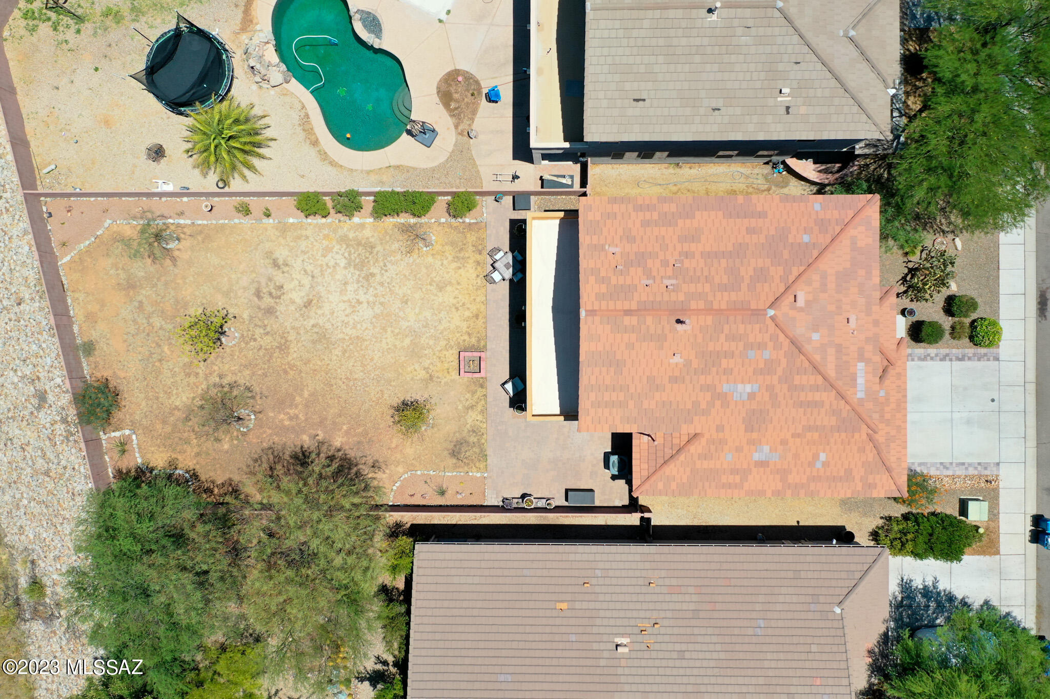 811 N Nestled Hummingbird Lane E