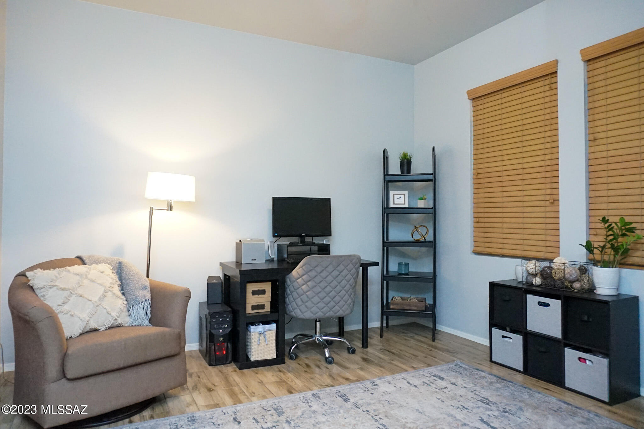 811 N Nestled Hummingbird Lane E