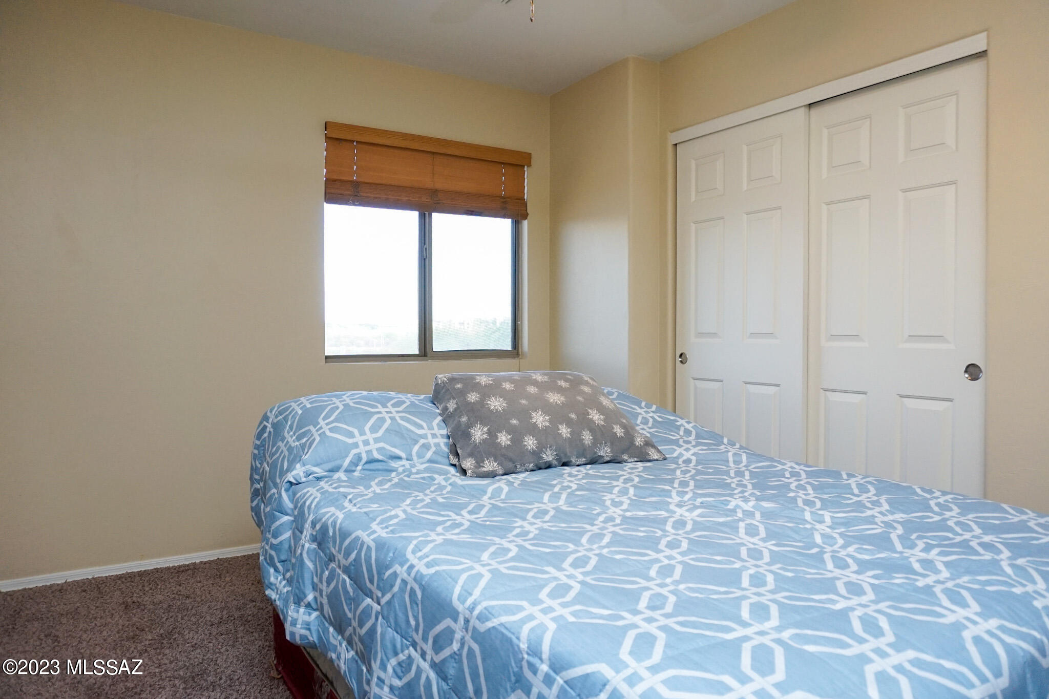 7642 N Hemingway Place