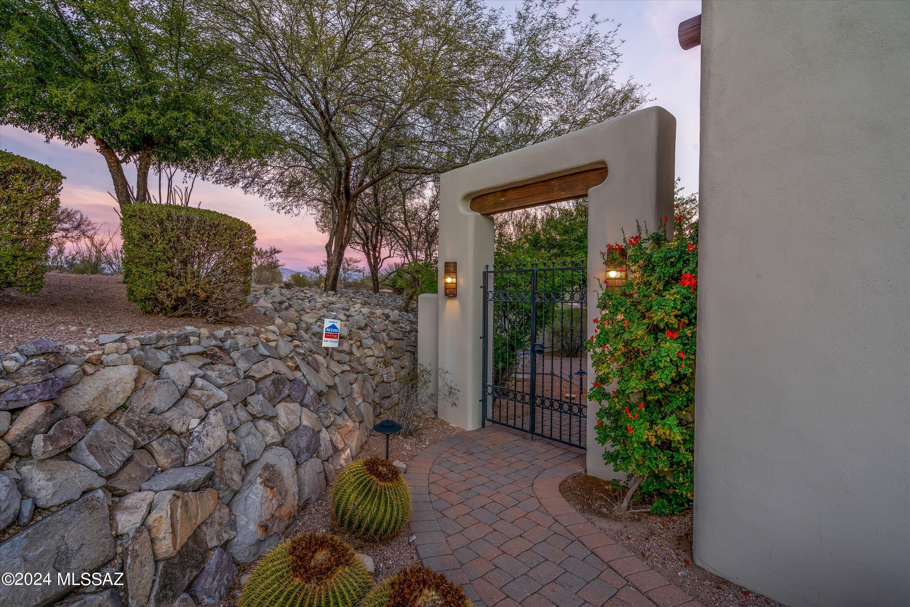 3801 Tohono Crossing Place