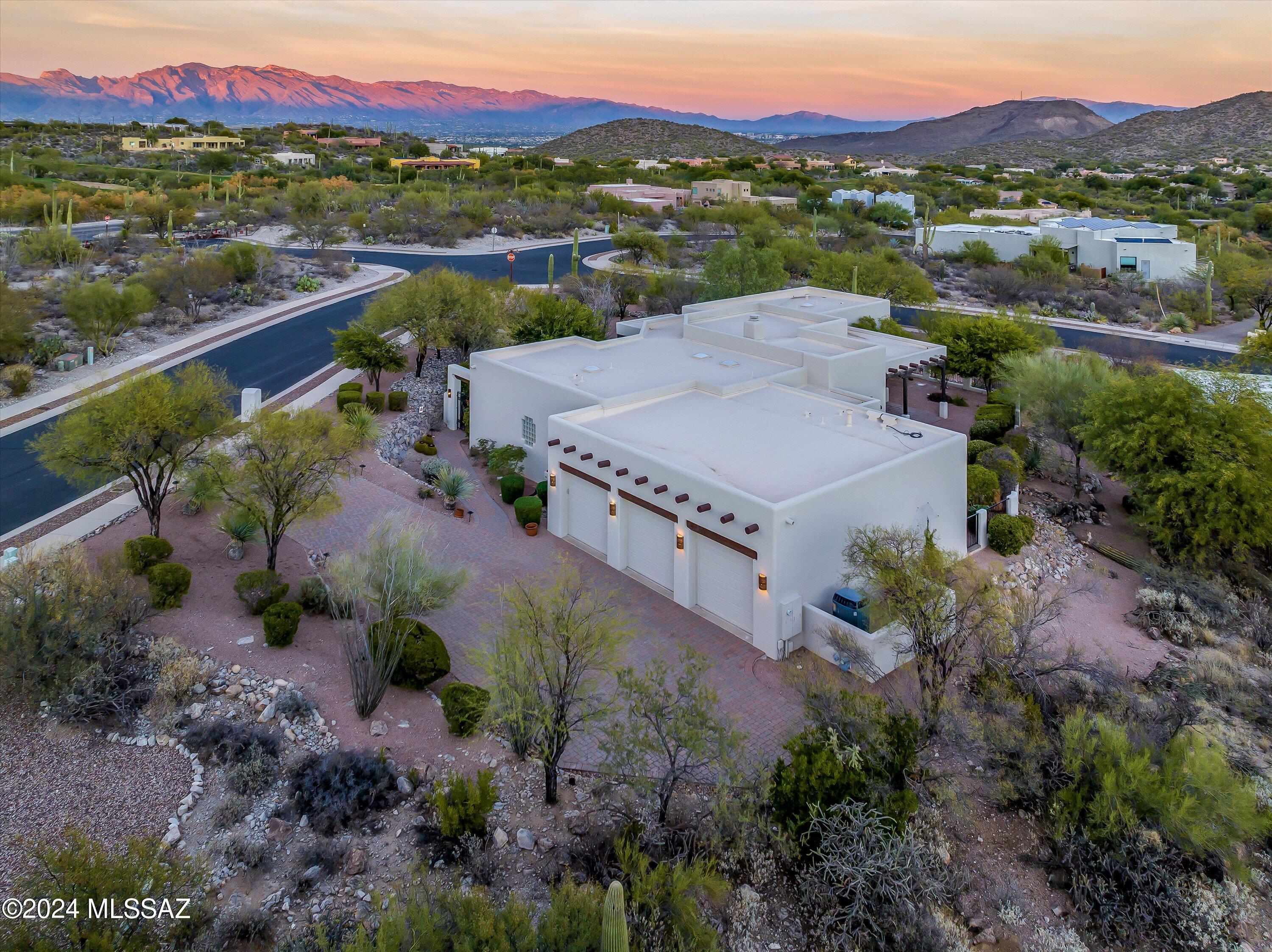 3801 Tohono Crossing Place