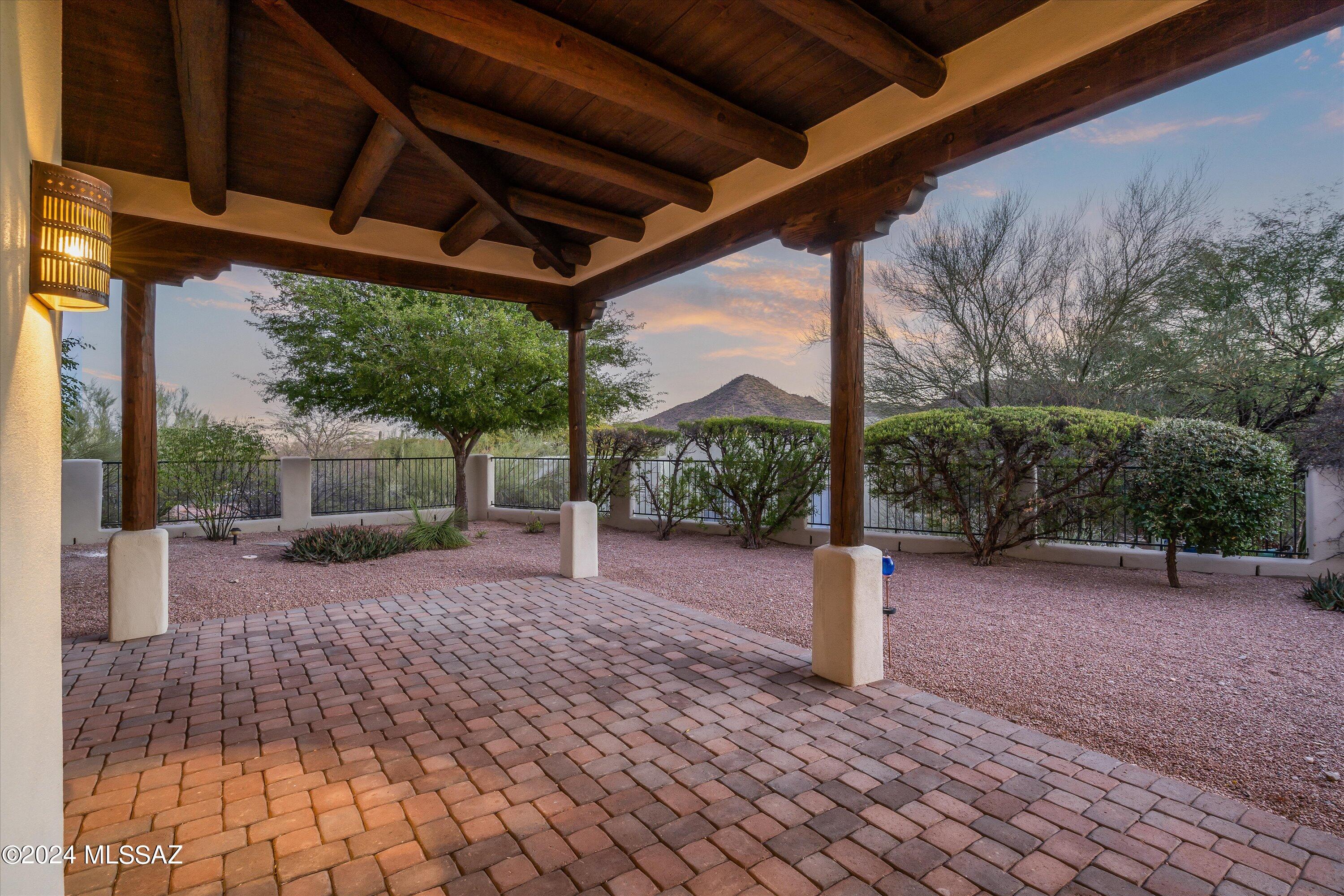 3801 Tohono Crossing Place