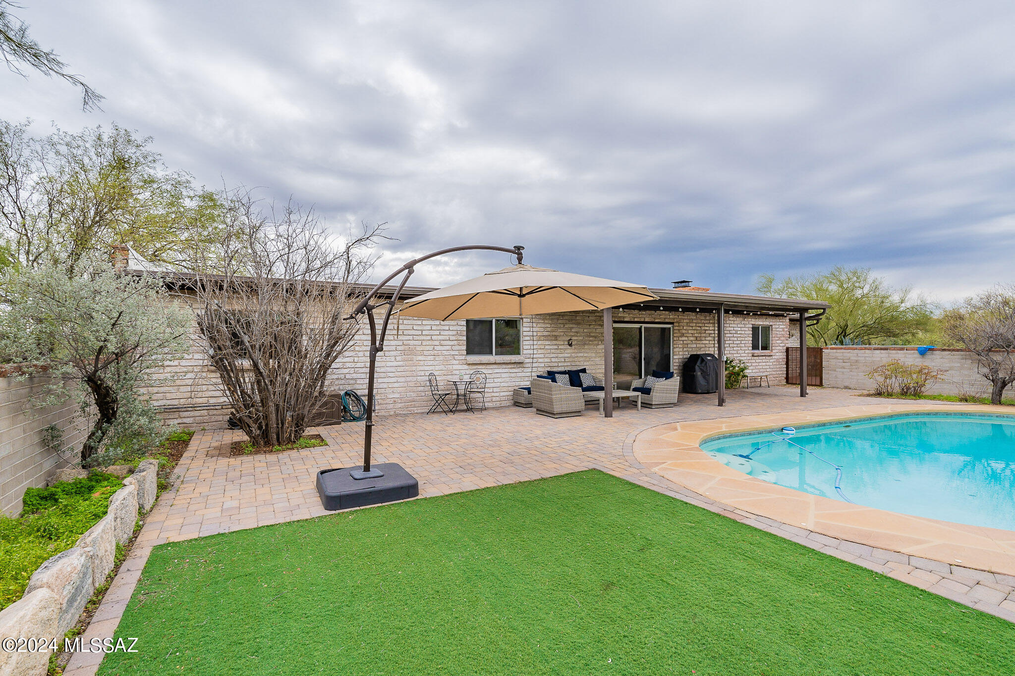 6615 N Donna Beatrix Circle