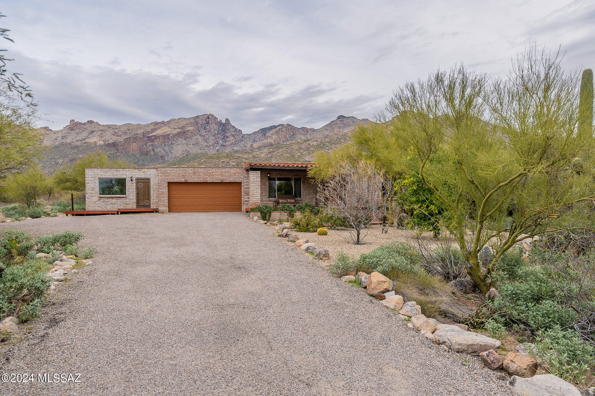 6615 N Donna Beatrix Circle