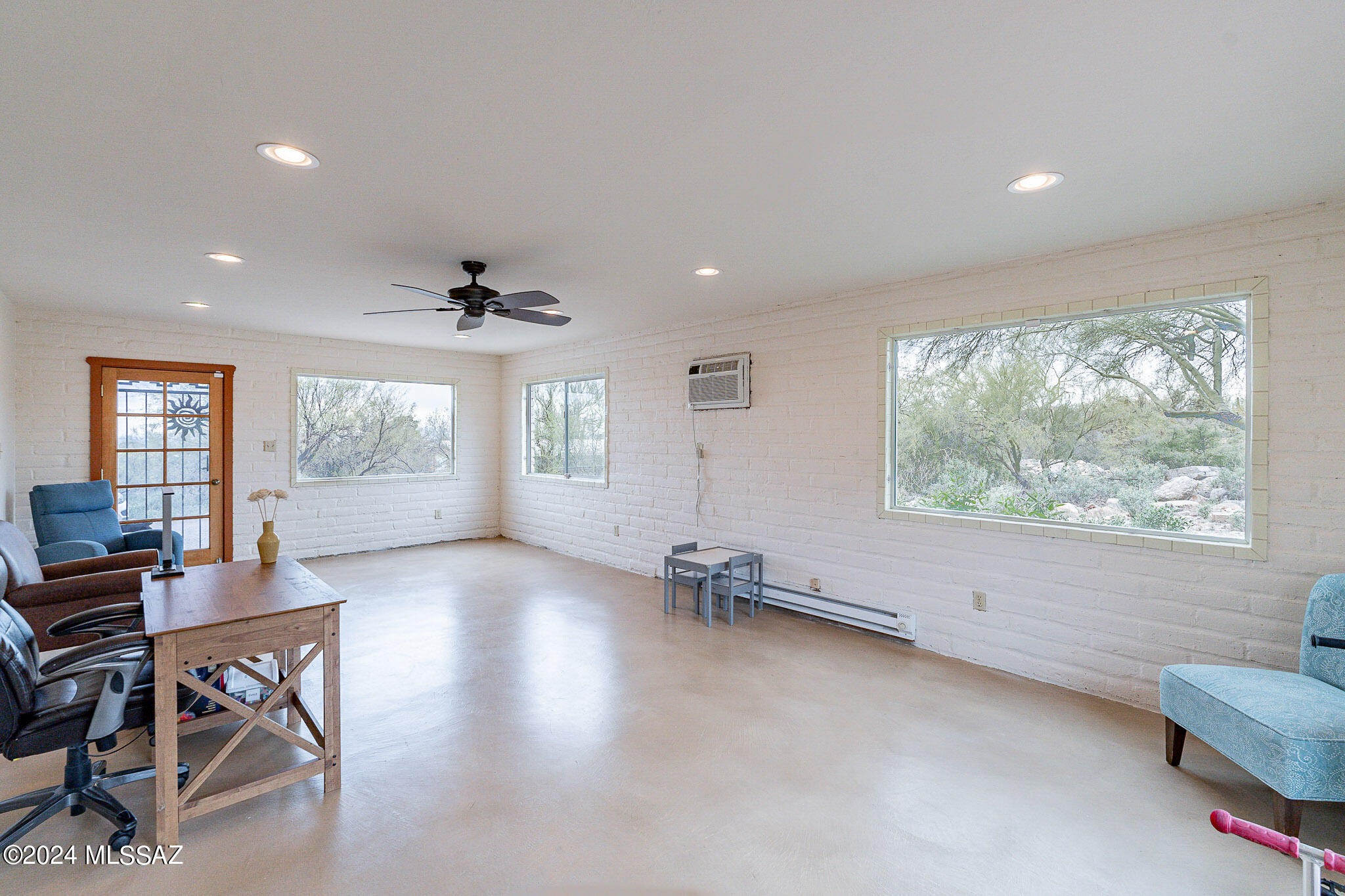 6615 N Donna Beatrix Circle