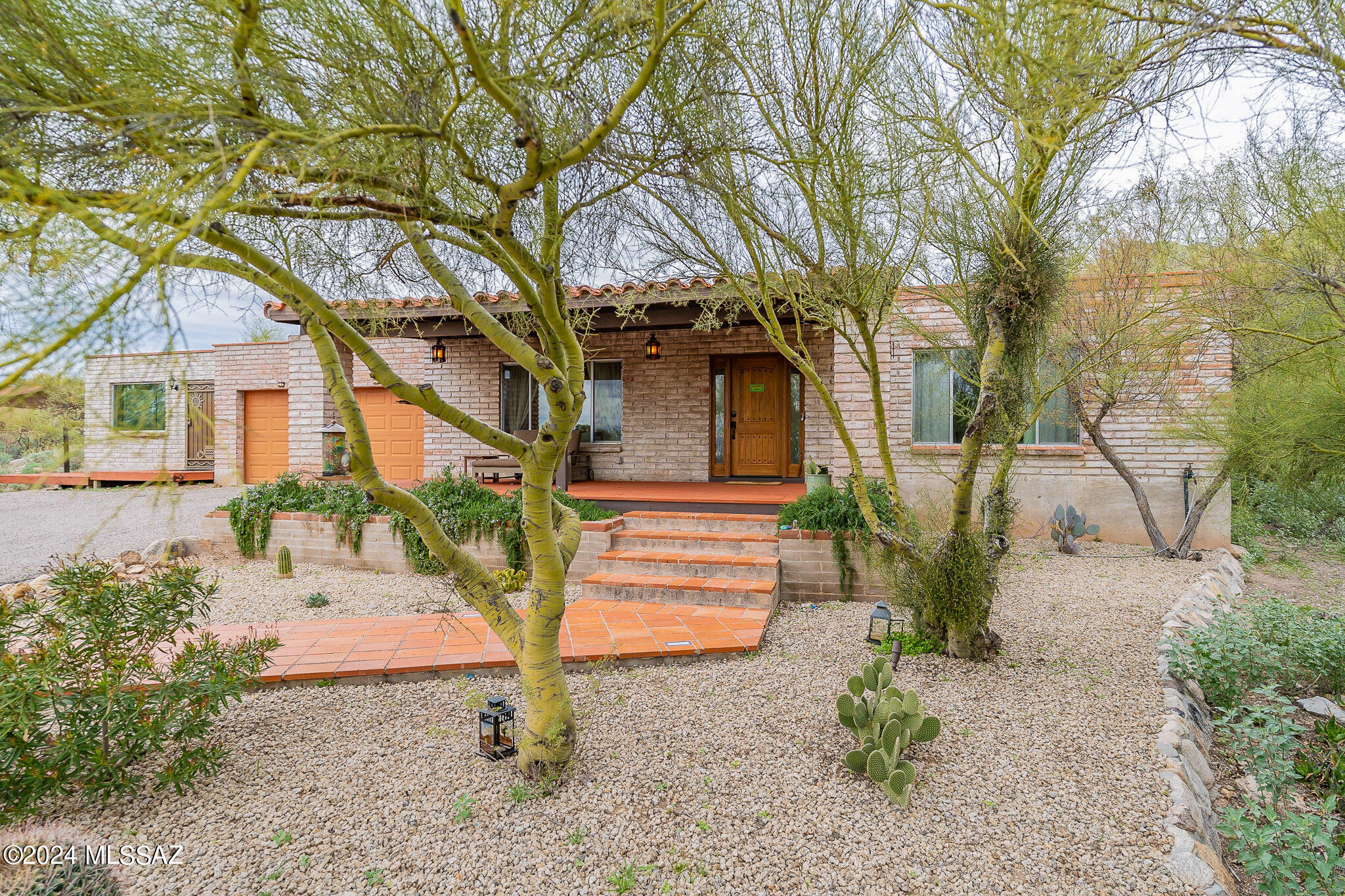 6615 N Donna Beatrix Circle