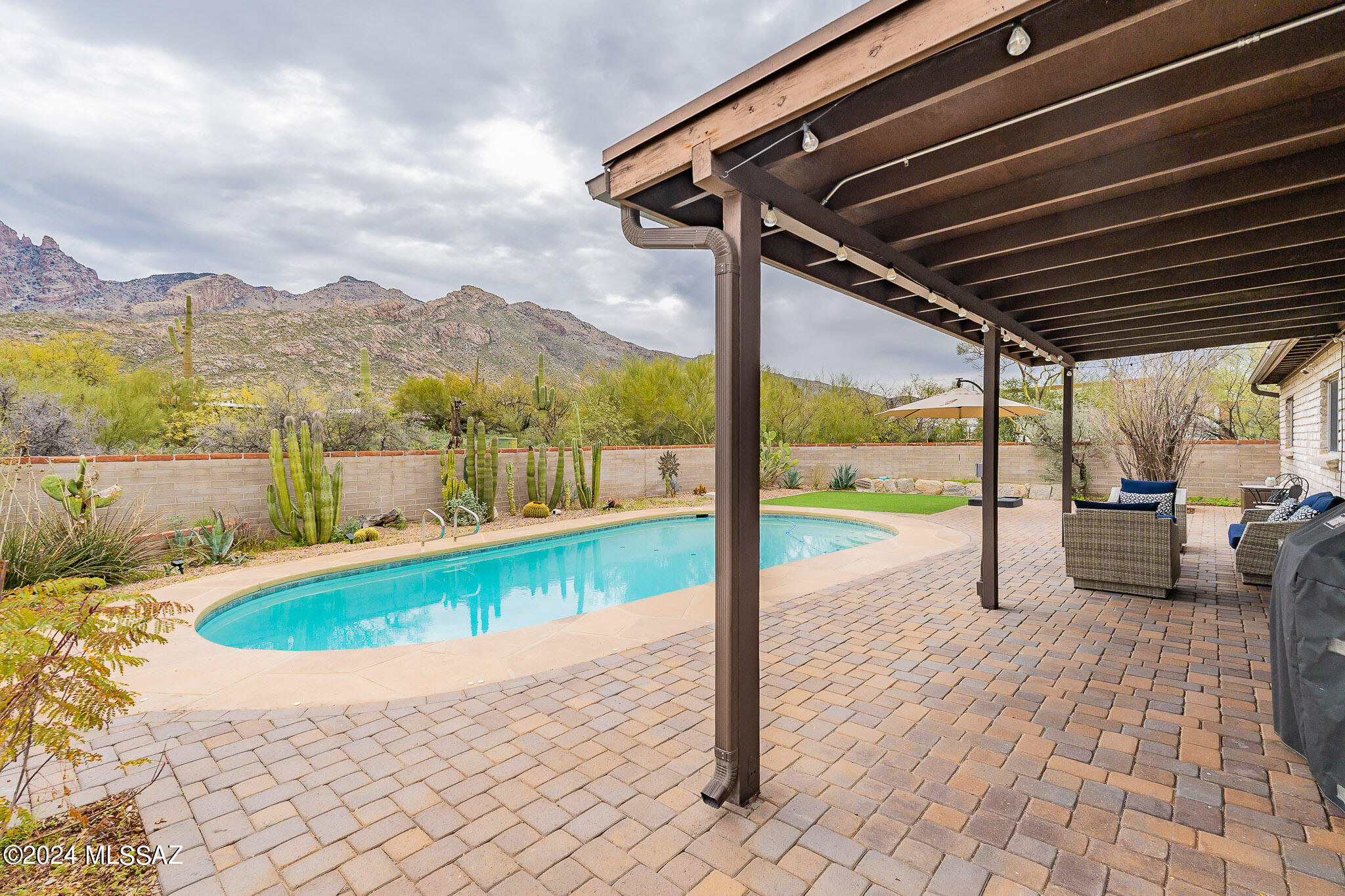6615 N Donna Beatrix Circle