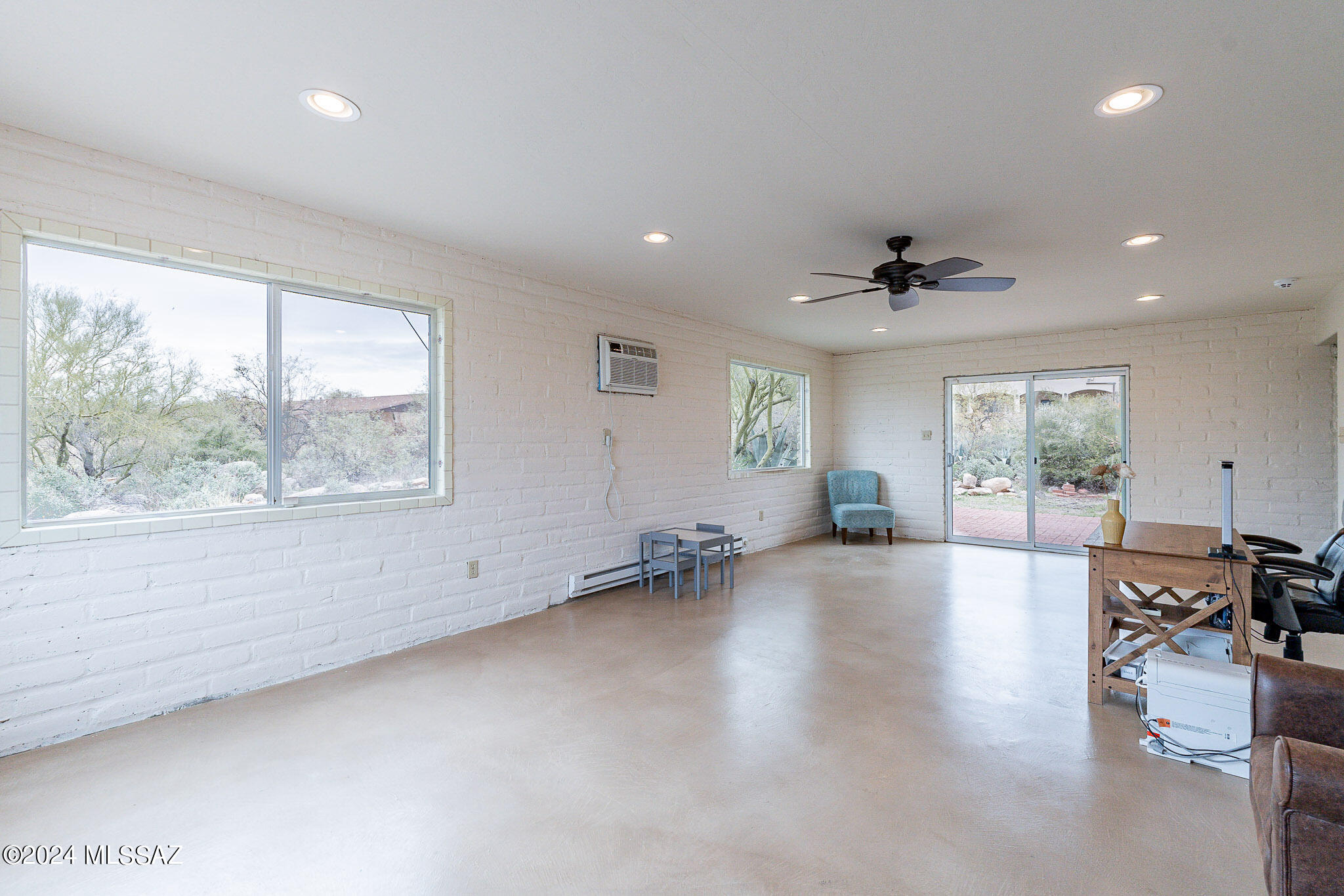 6615 N Donna Beatrix Circle