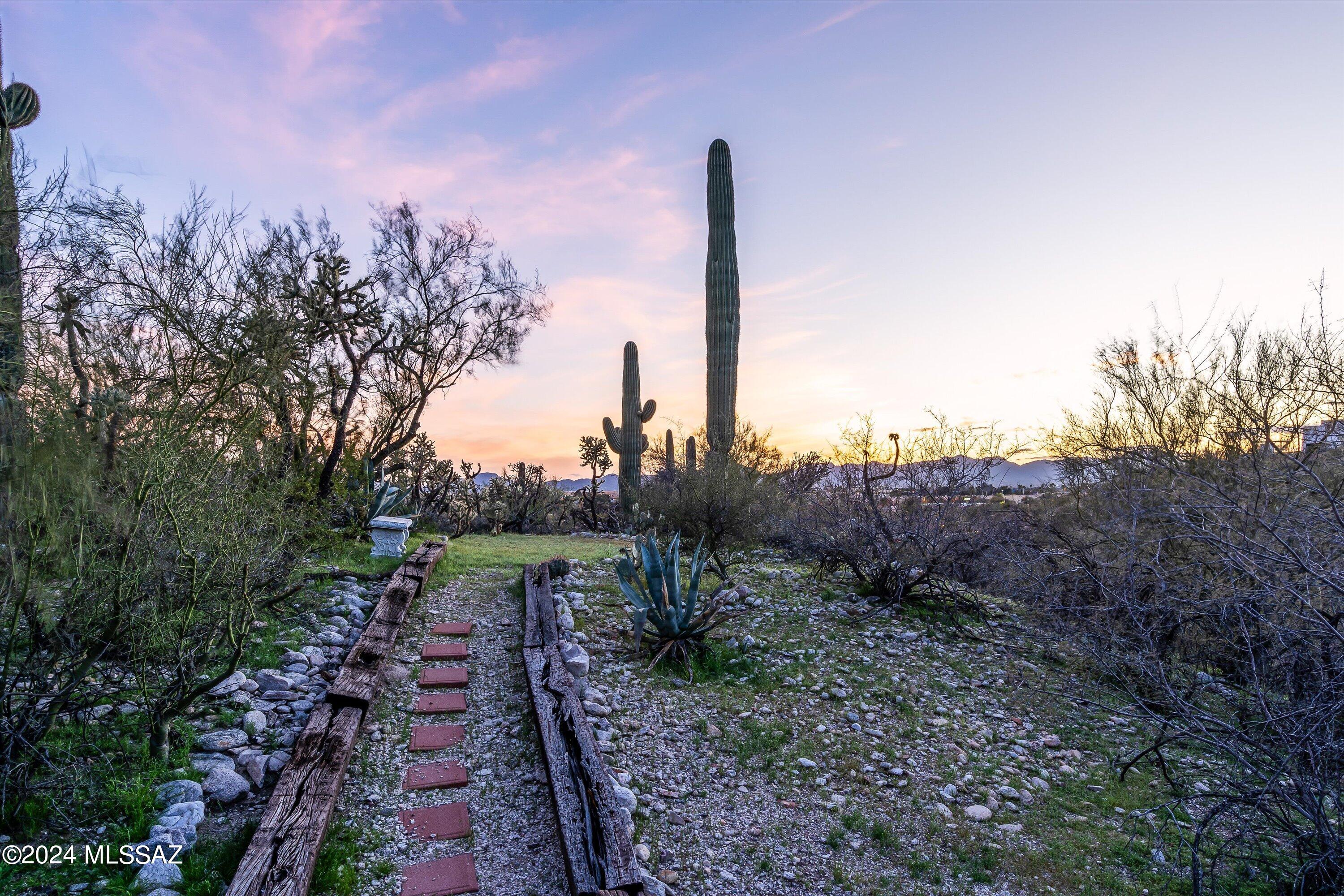 405 E River Road