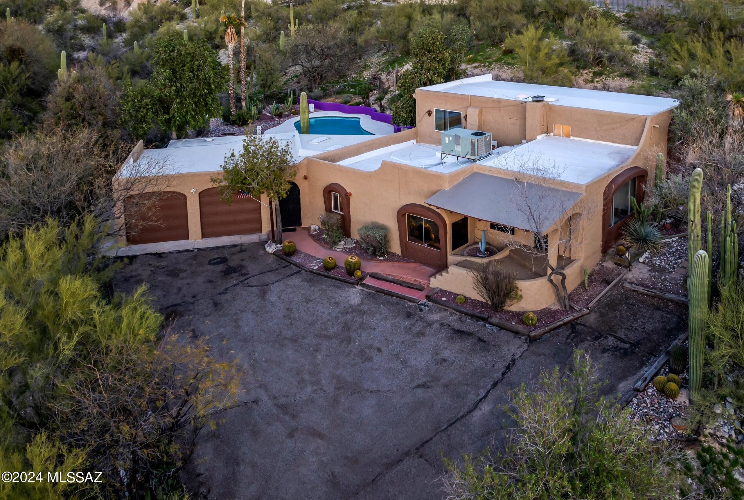 405 E River Road