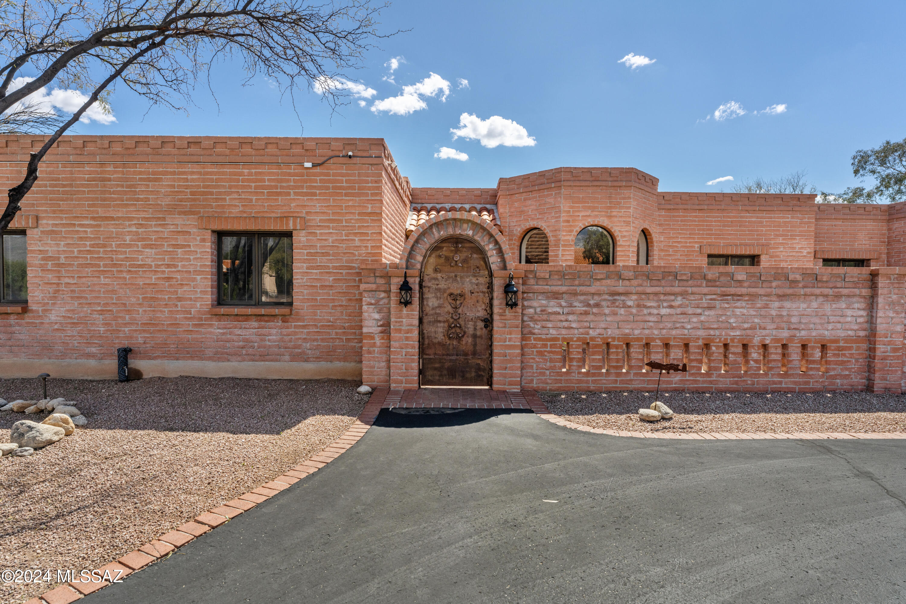 8300 E Crestwood Circle