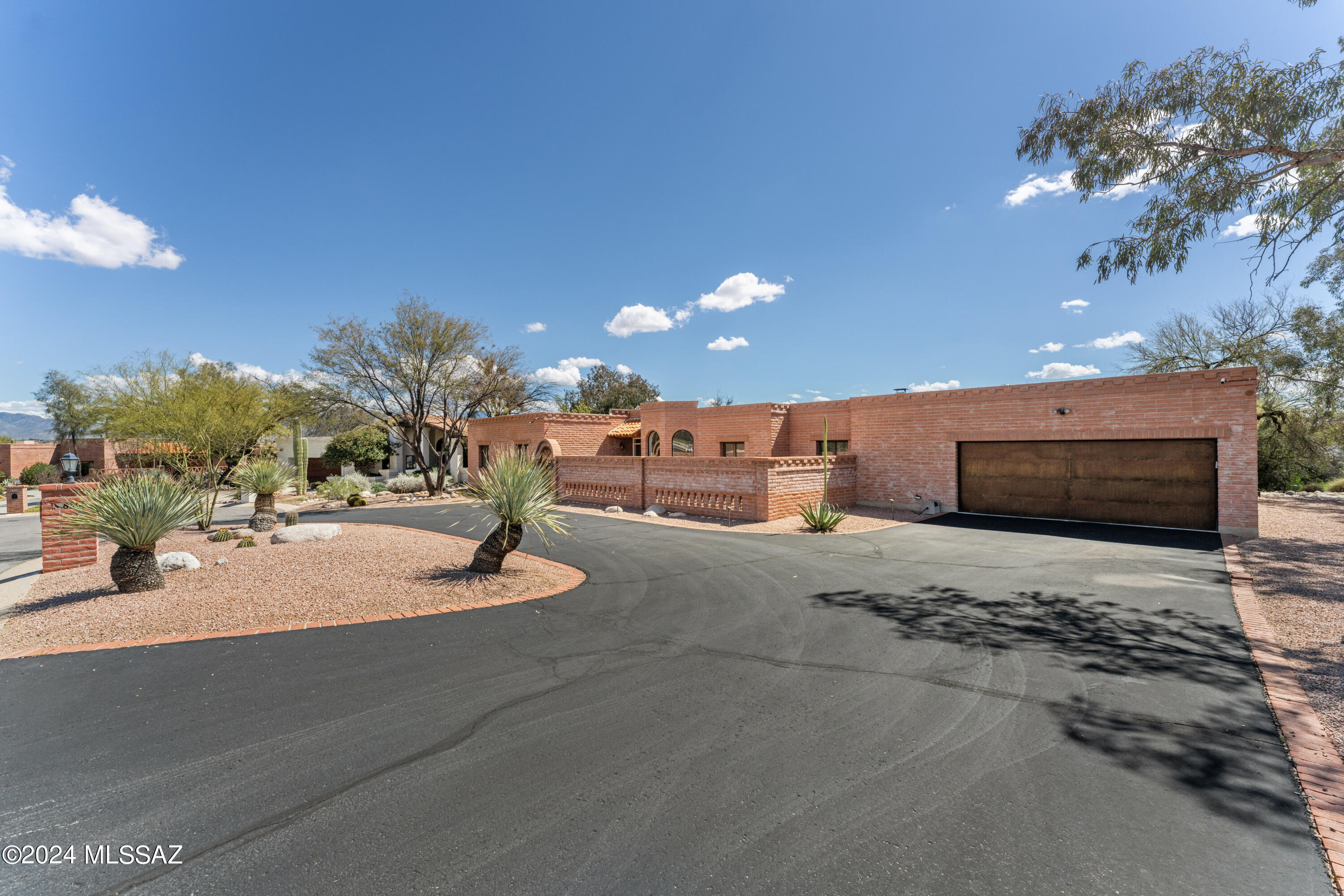 8300 E Crestwood Circle
