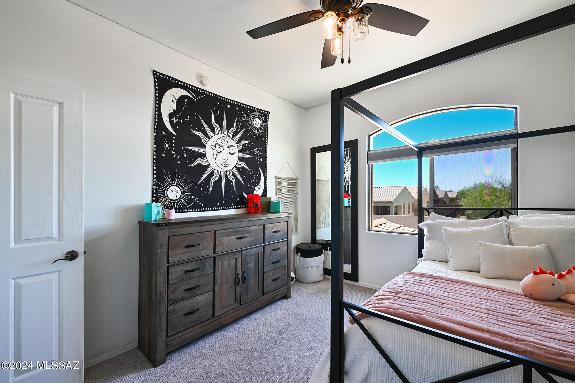 13776 N High Mountain View Place