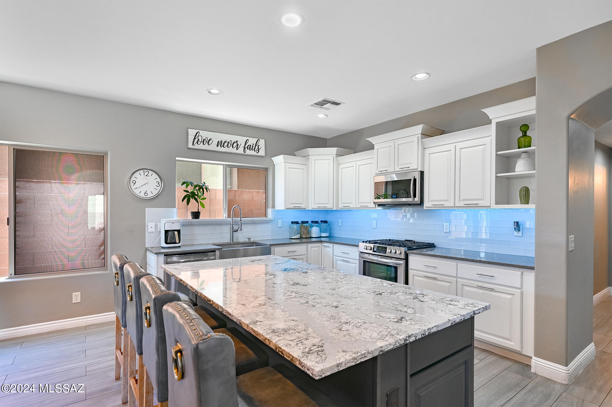 13776 N High Mountain View Place