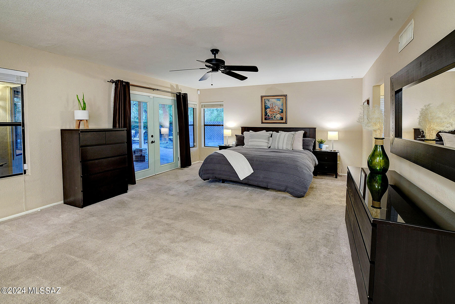 5725 N Via Umbrosa