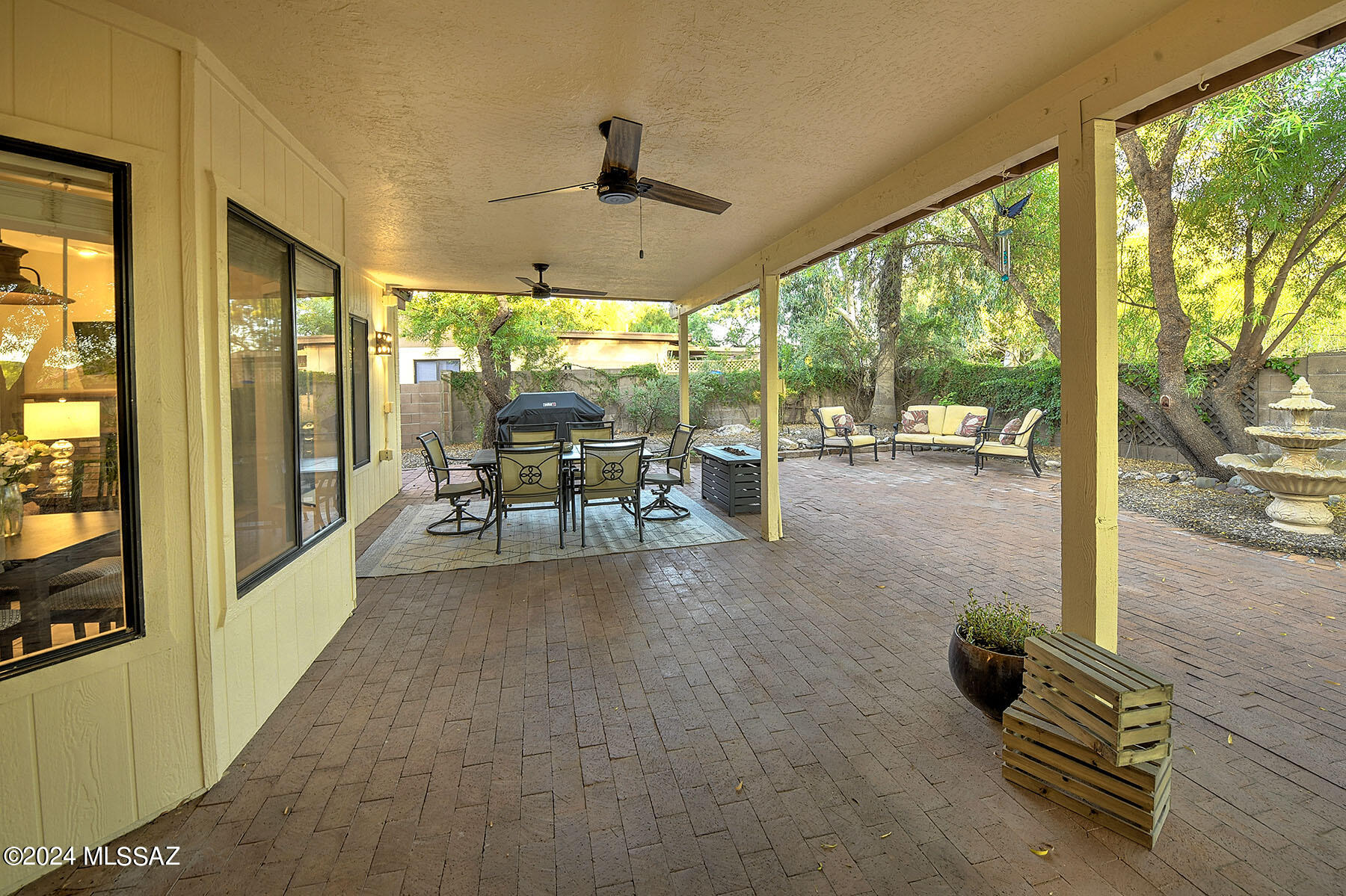 5725 N Via Umbrosa
