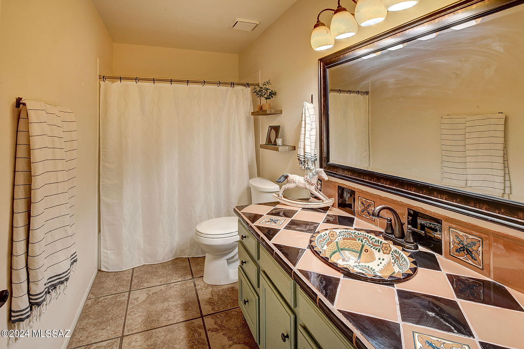 5725 N Via Umbrosa