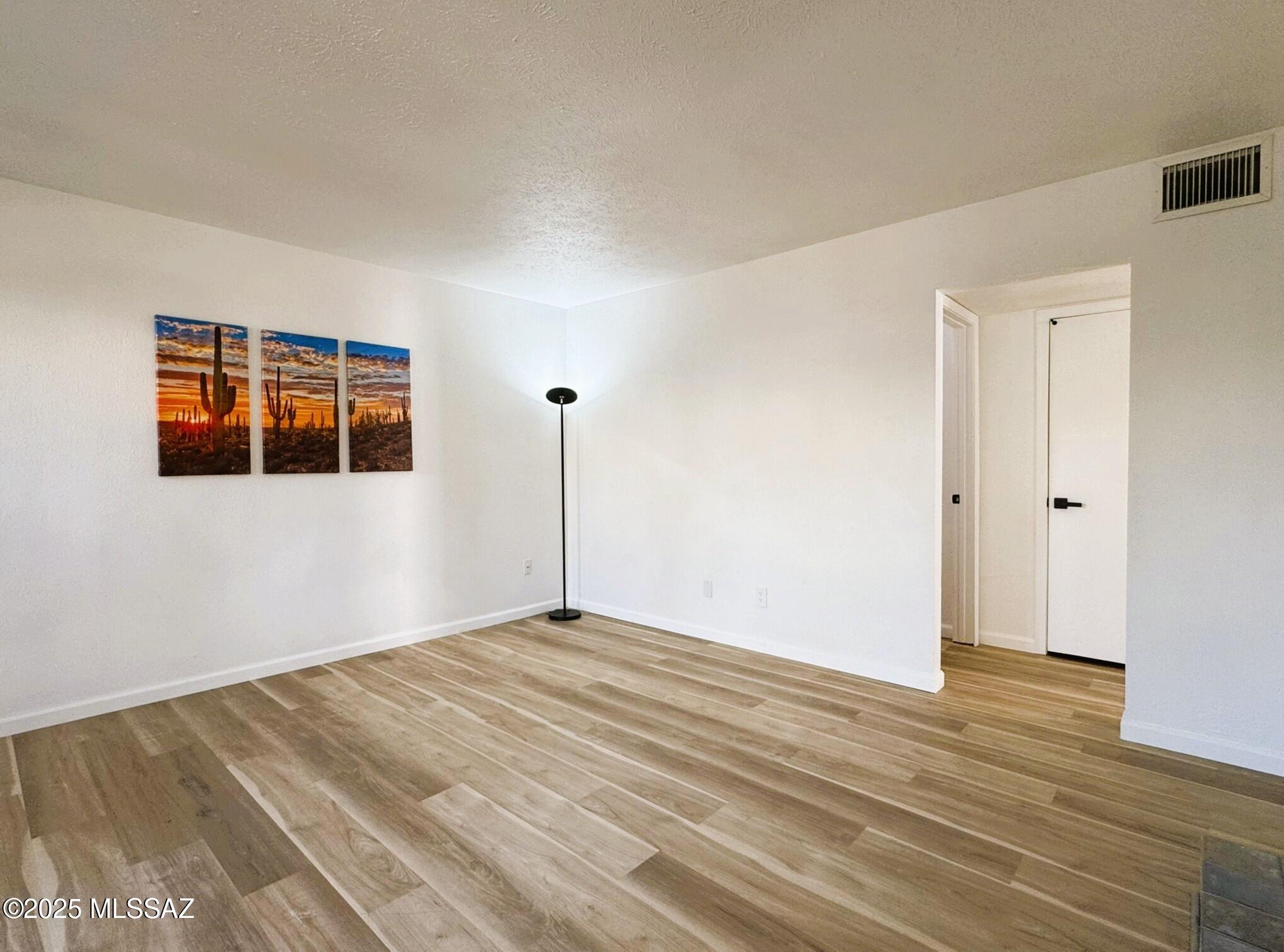 1620 N Wilmot Road Unit: UNIT S340