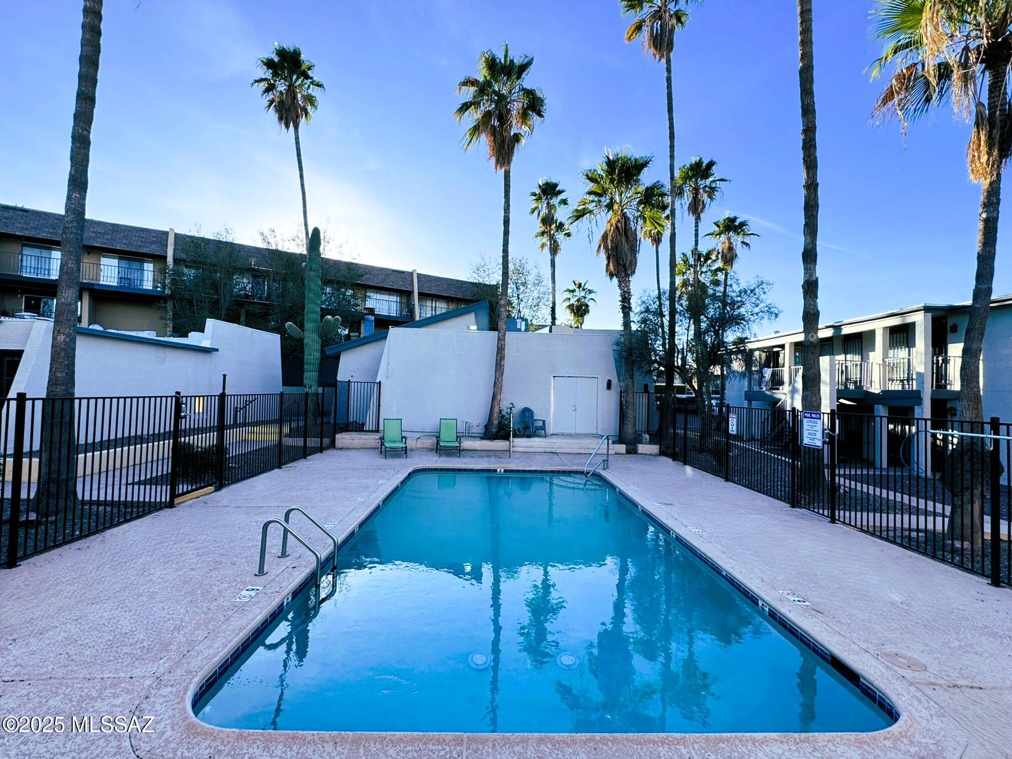 1620 N Wilmot Road Unit: UNIT S340