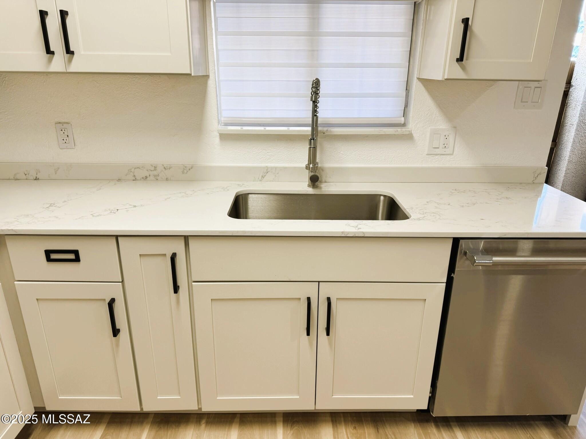 1620 N Wilmot Road Unit: UNIT S340