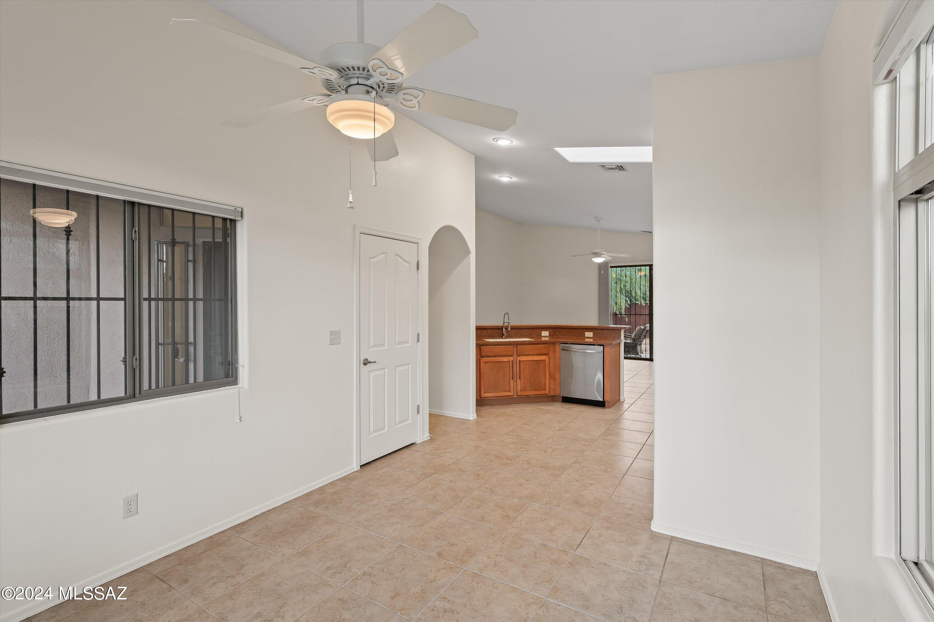 1610 N Sahuara Avenue