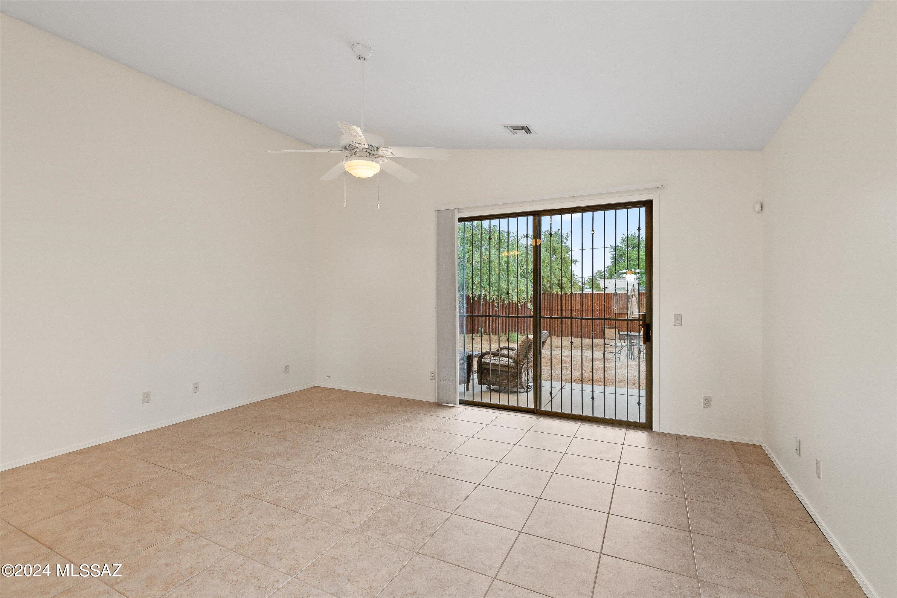 1610 N Sahuara Avenue