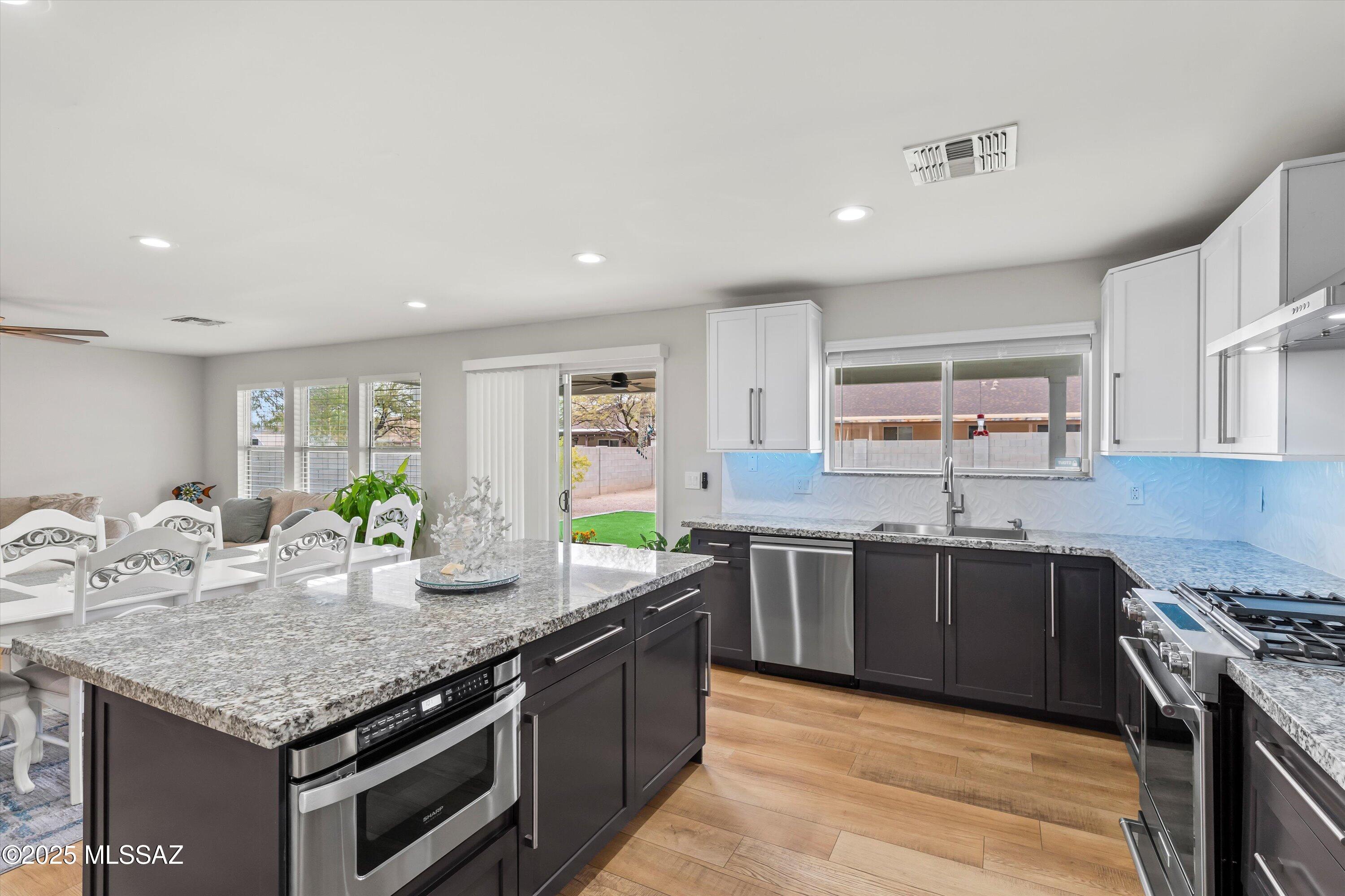 4824 W Calle Don Roberto