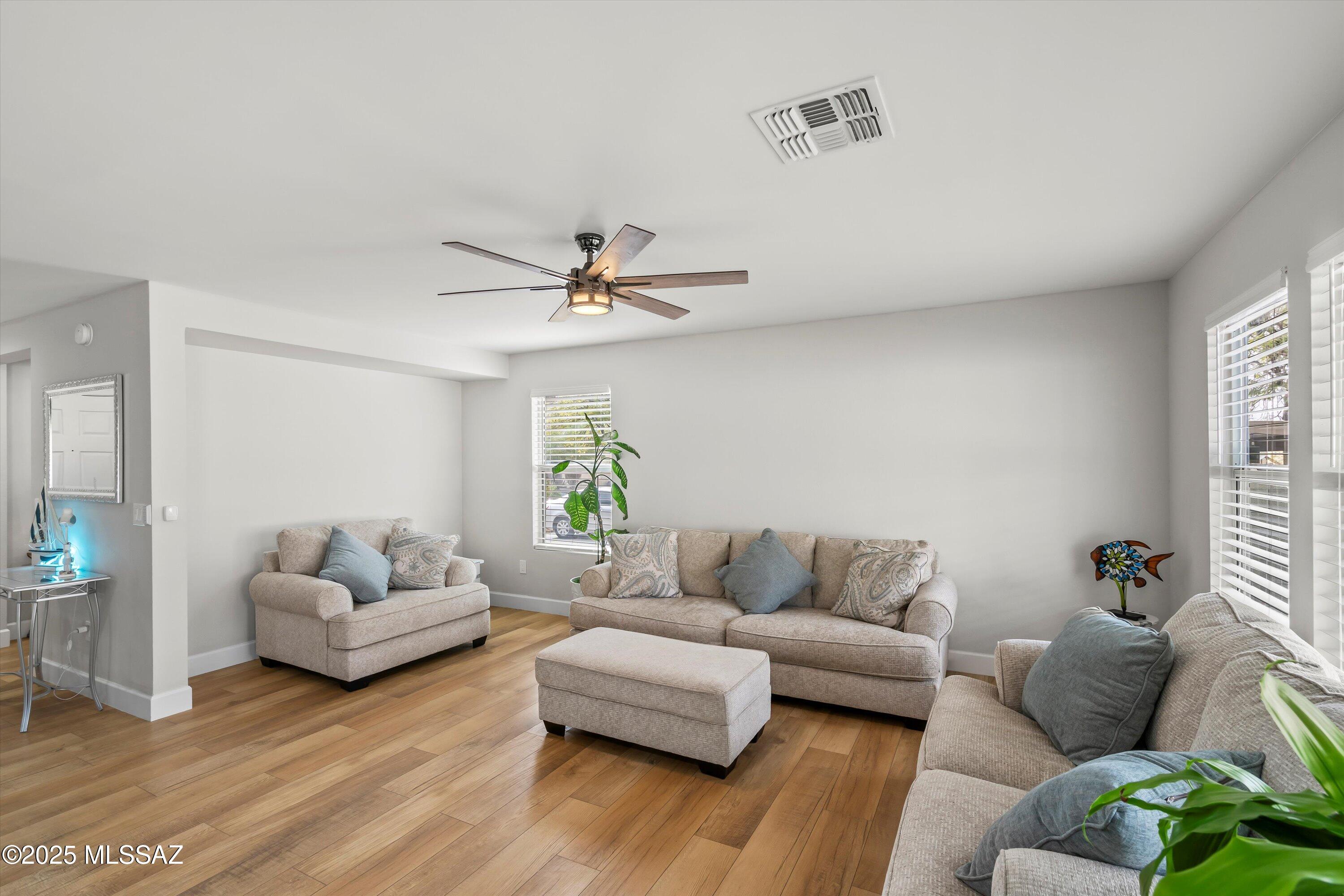 4824 W Calle Don Roberto