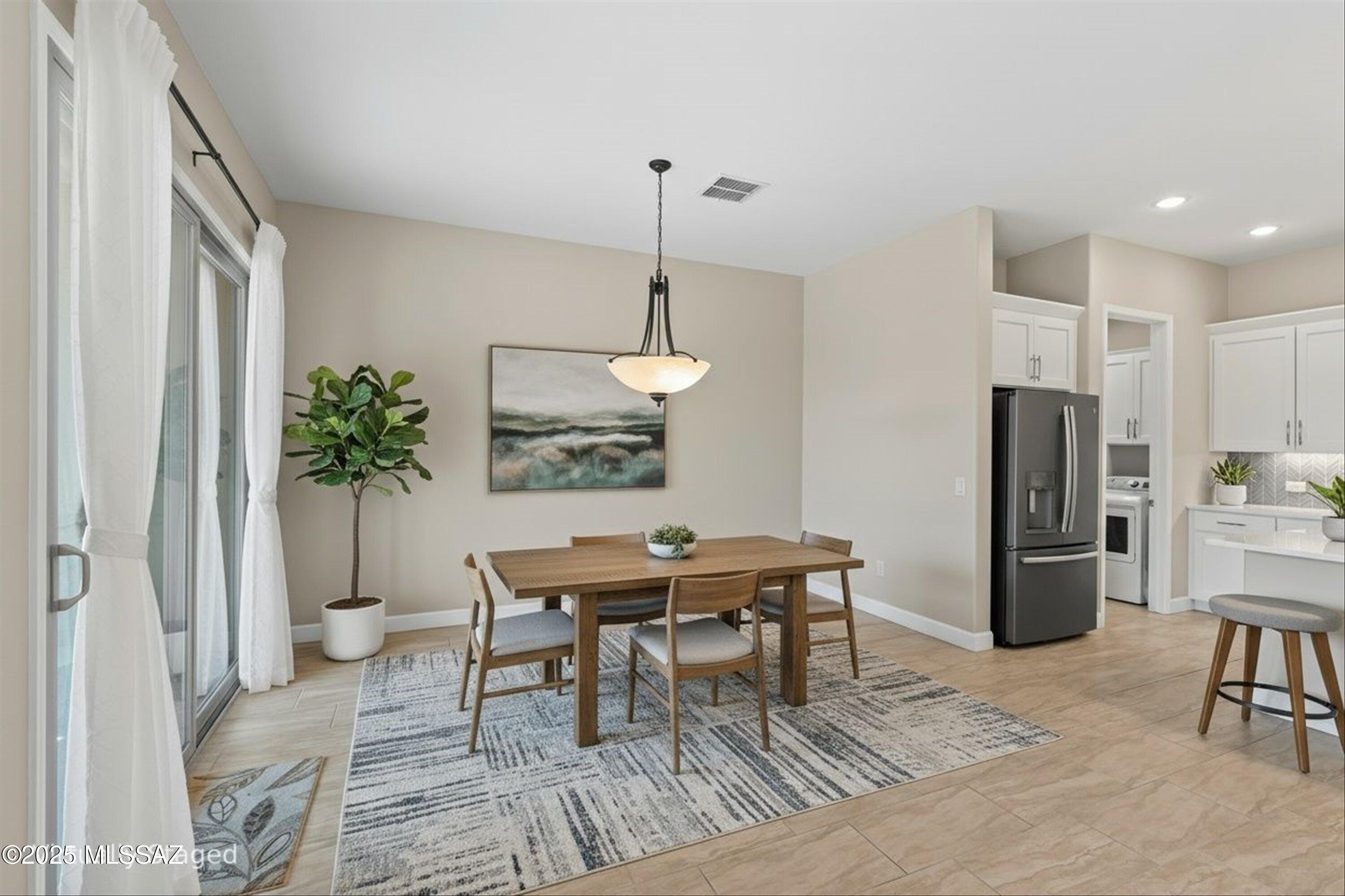 62797 E Thunder Rock Drive