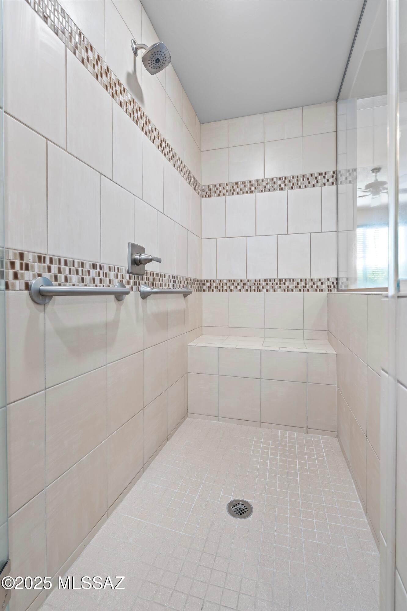 62797 E Thunder Rock Drive