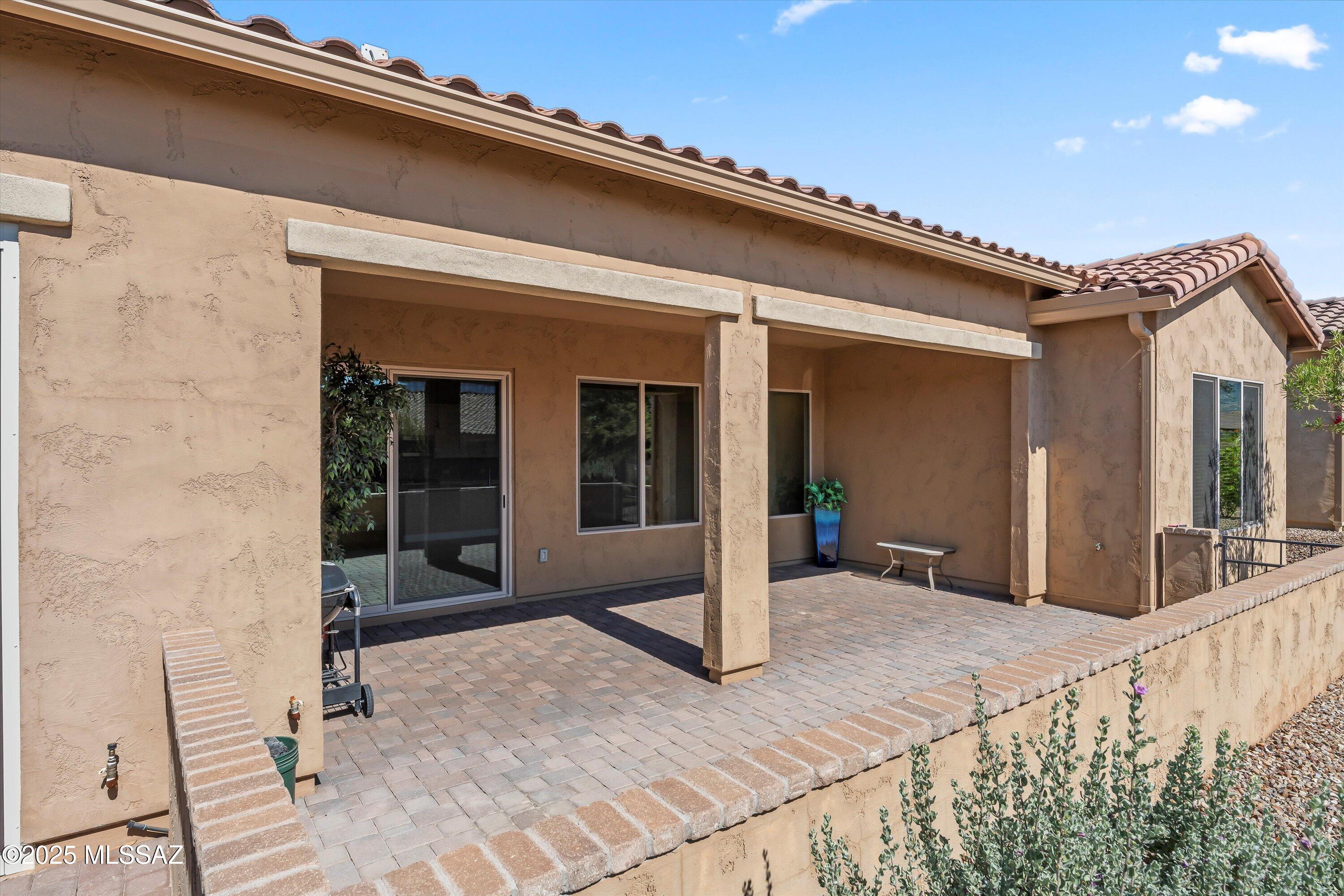 62797 E Thunder Rock Drive