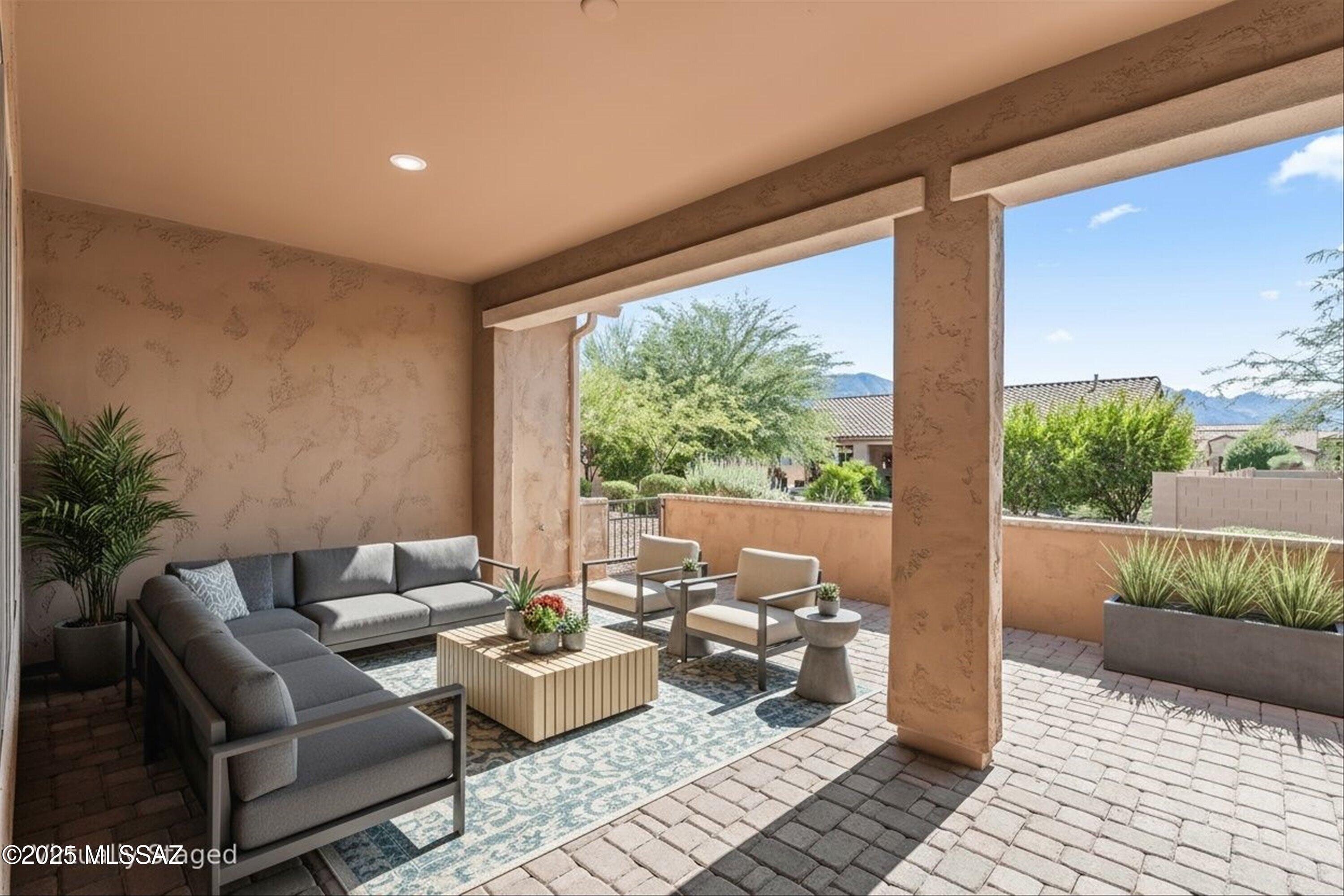 62797 E Thunder Rock Drive