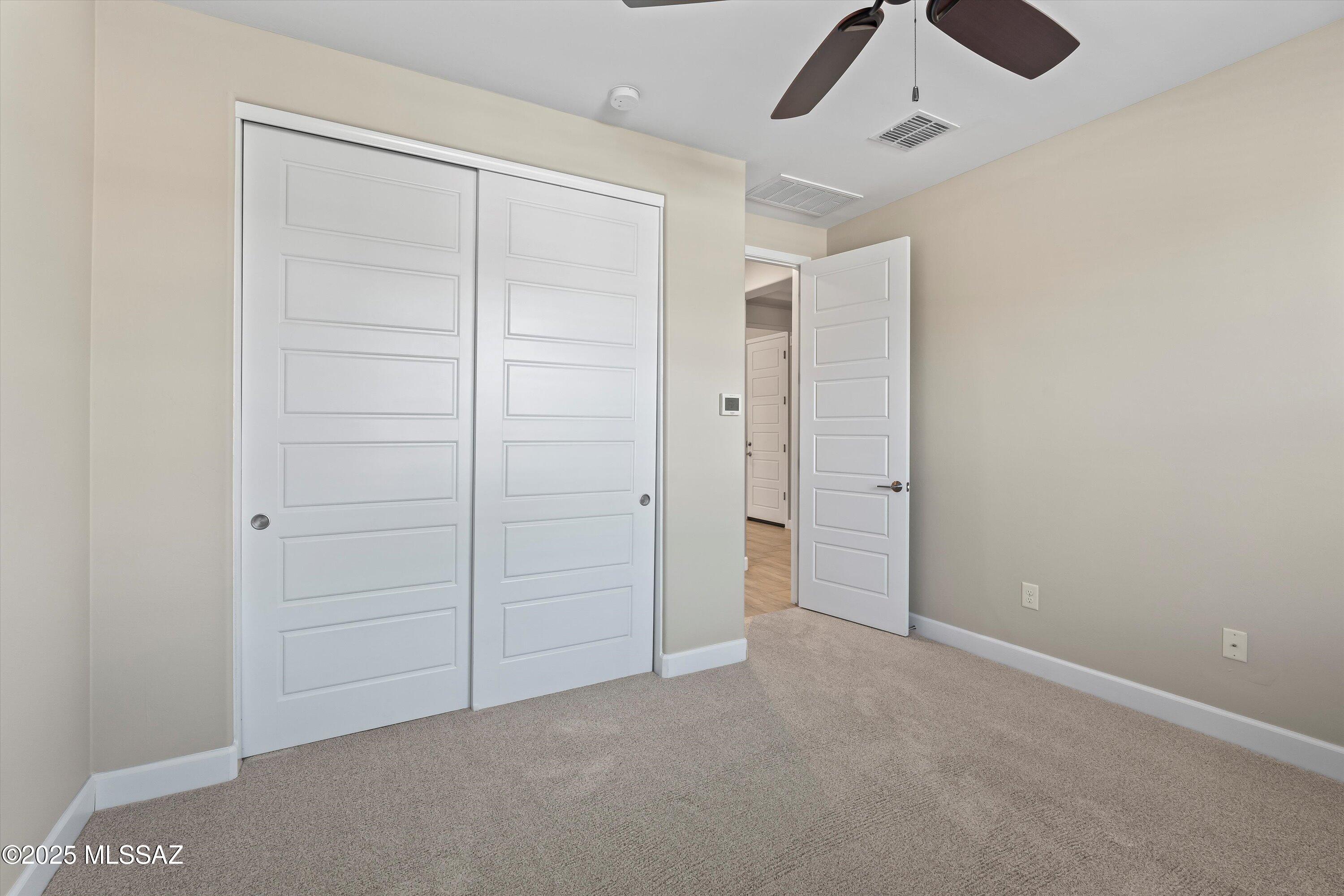 62797 E Thunder Rock Drive