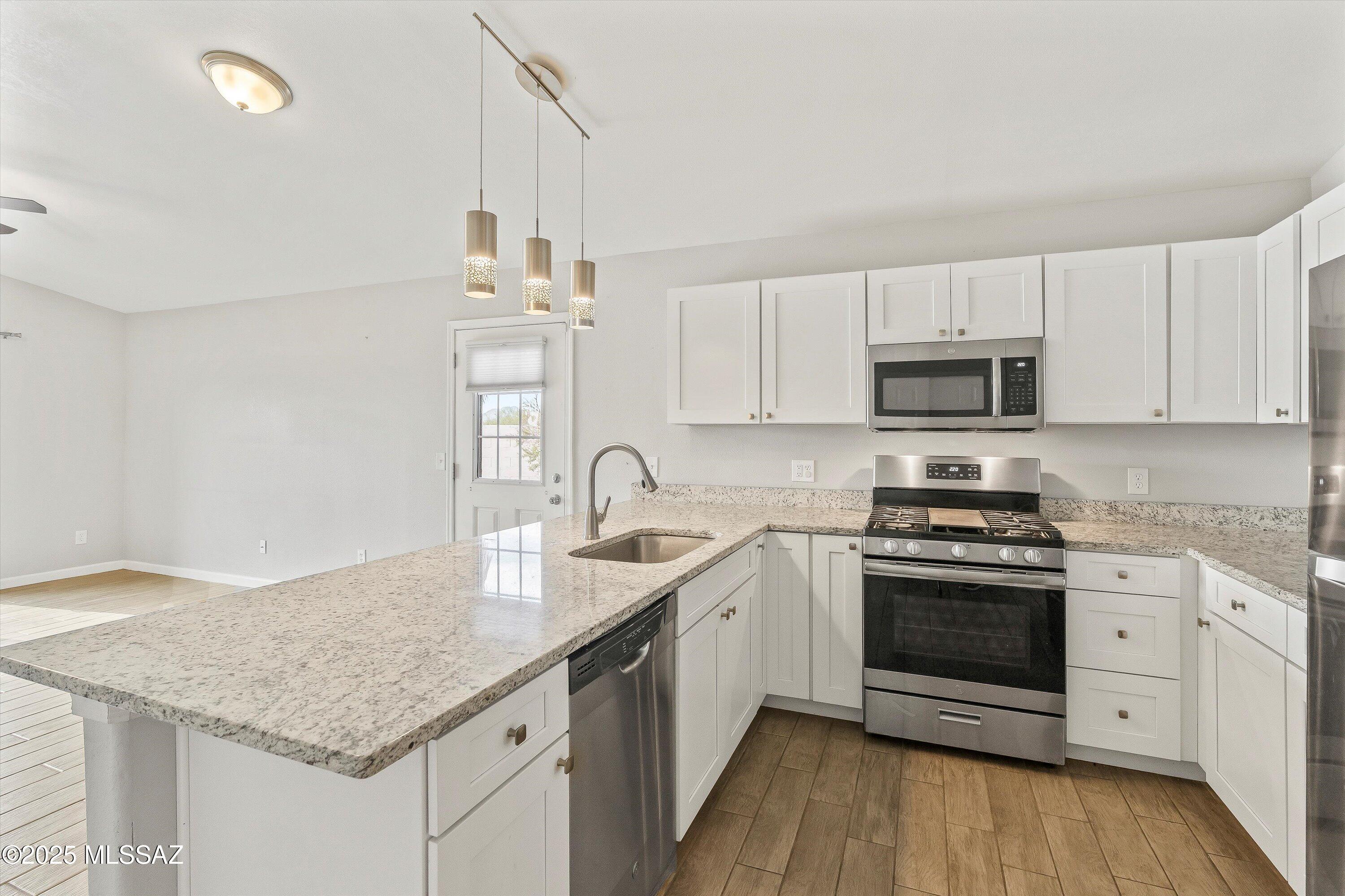 13201 N Classic Overlook Court