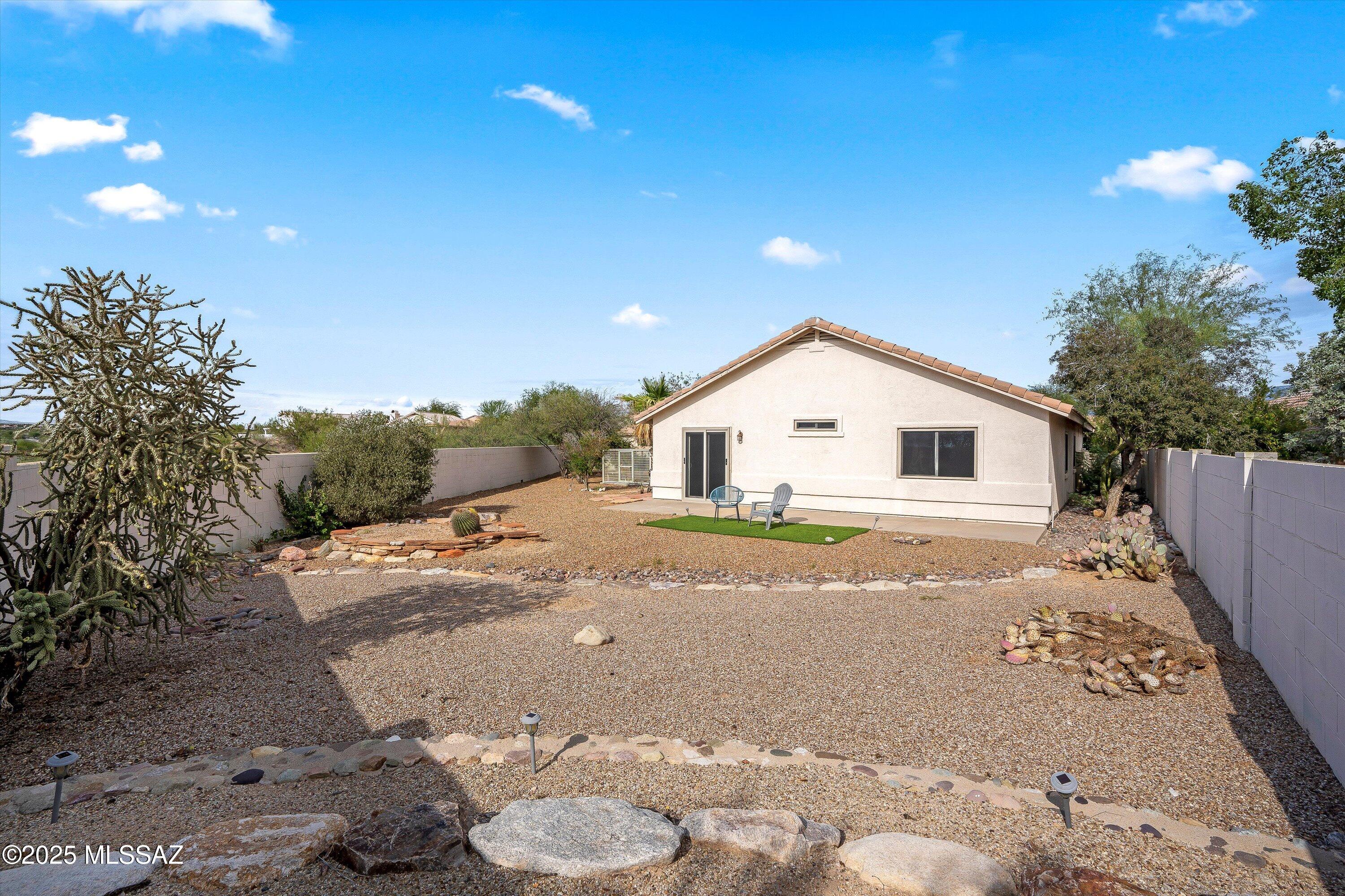 13201 N Classic Overlook Court