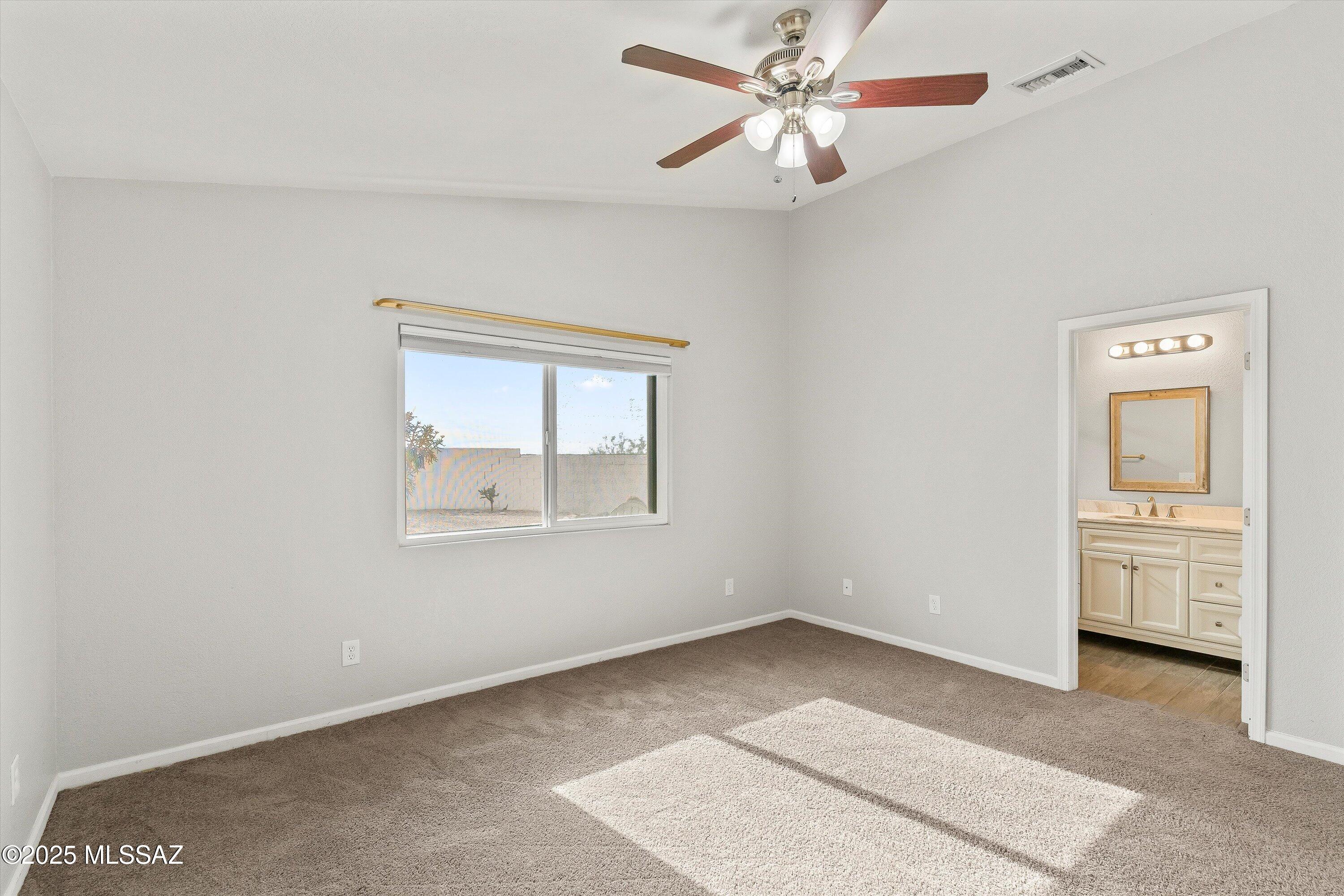 13201 N Classic Overlook Court