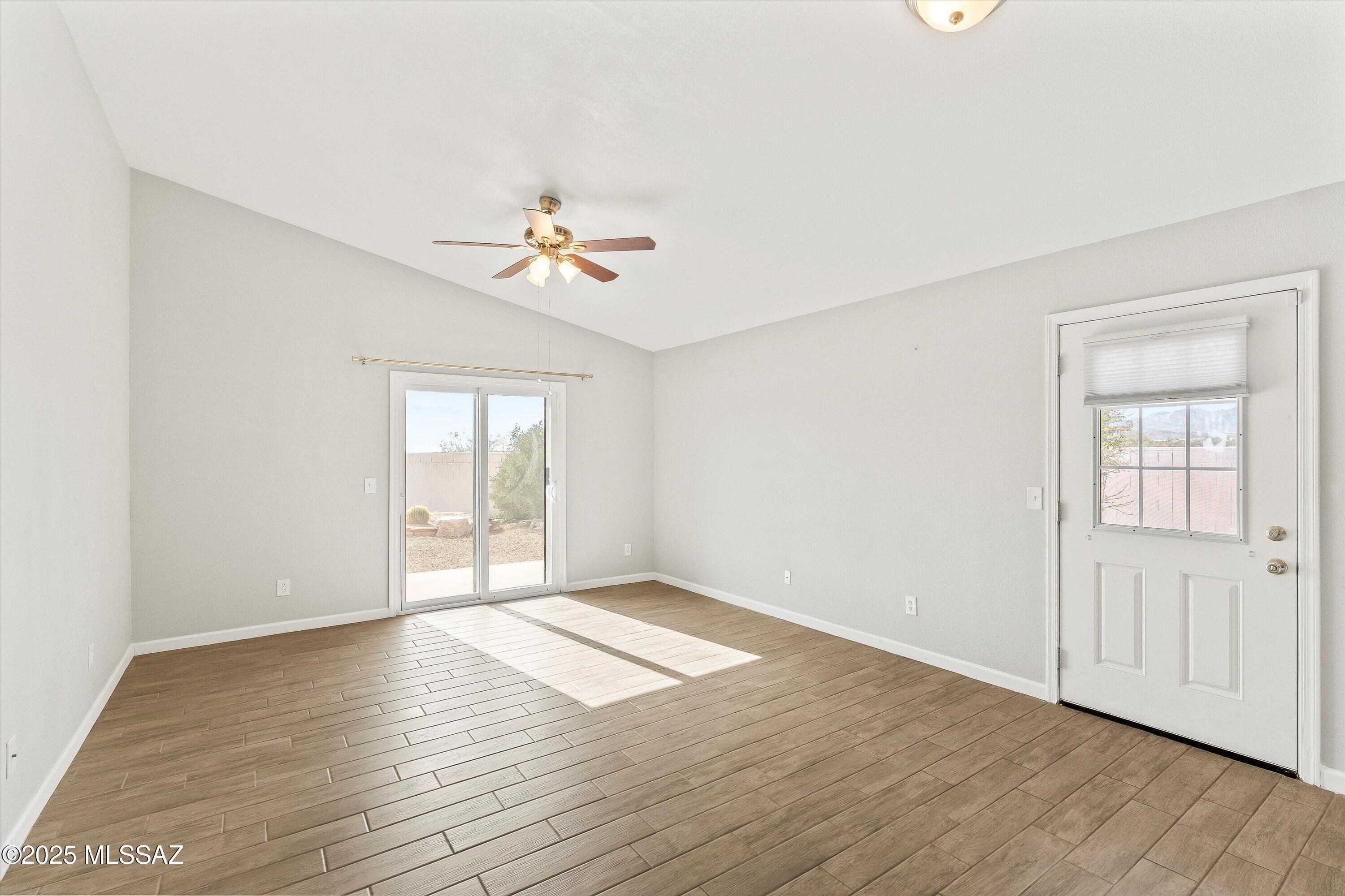 13201 N Classic Overlook Court