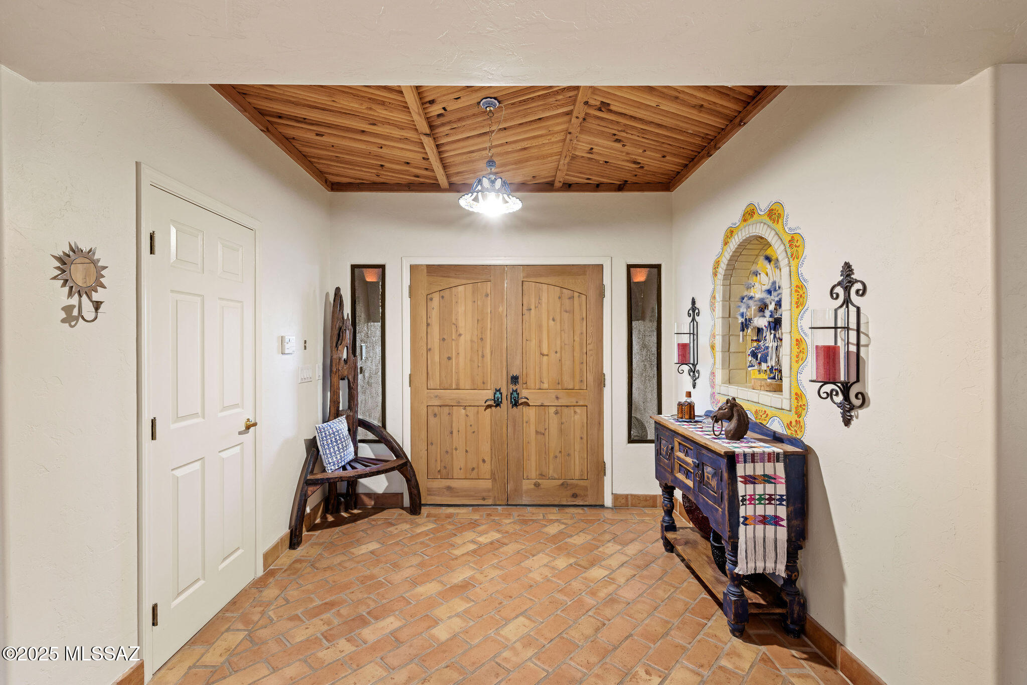 2315 N Avenida Sorgo