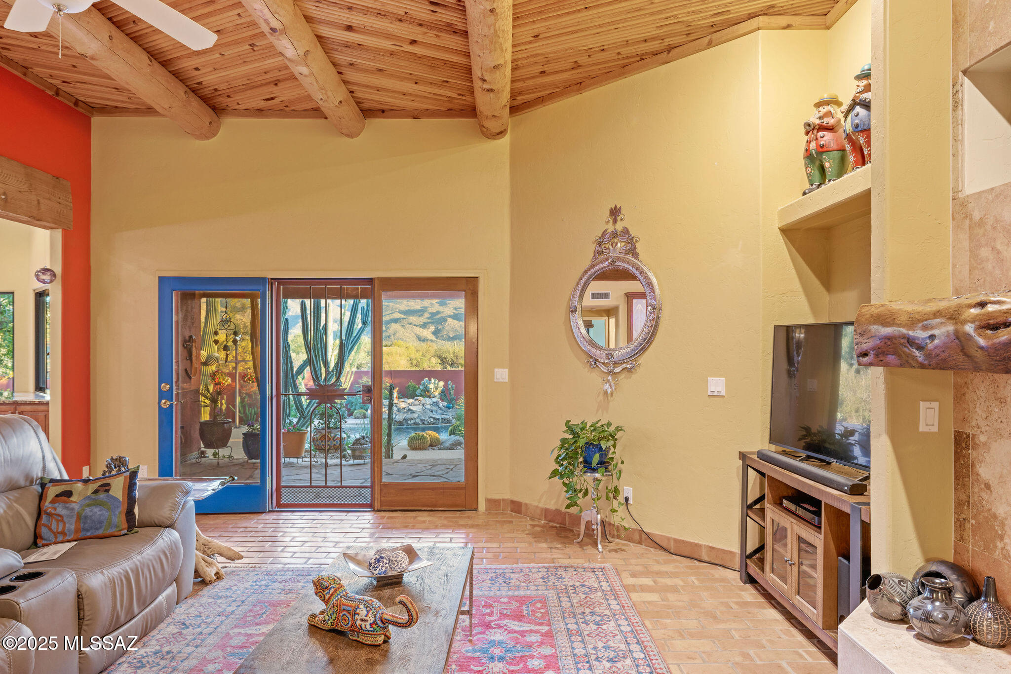 2315 N Avenida Sorgo