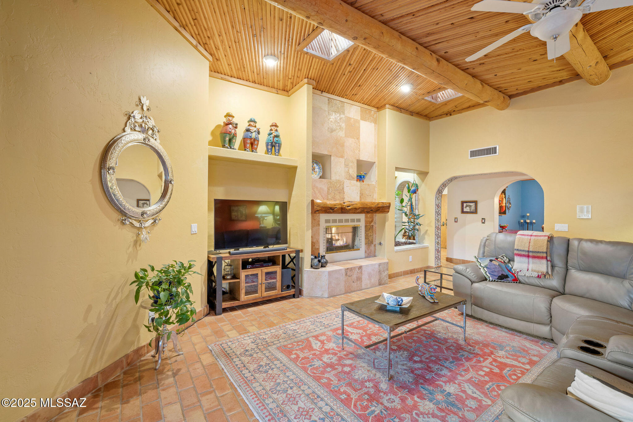 2315 N Avenida Sorgo