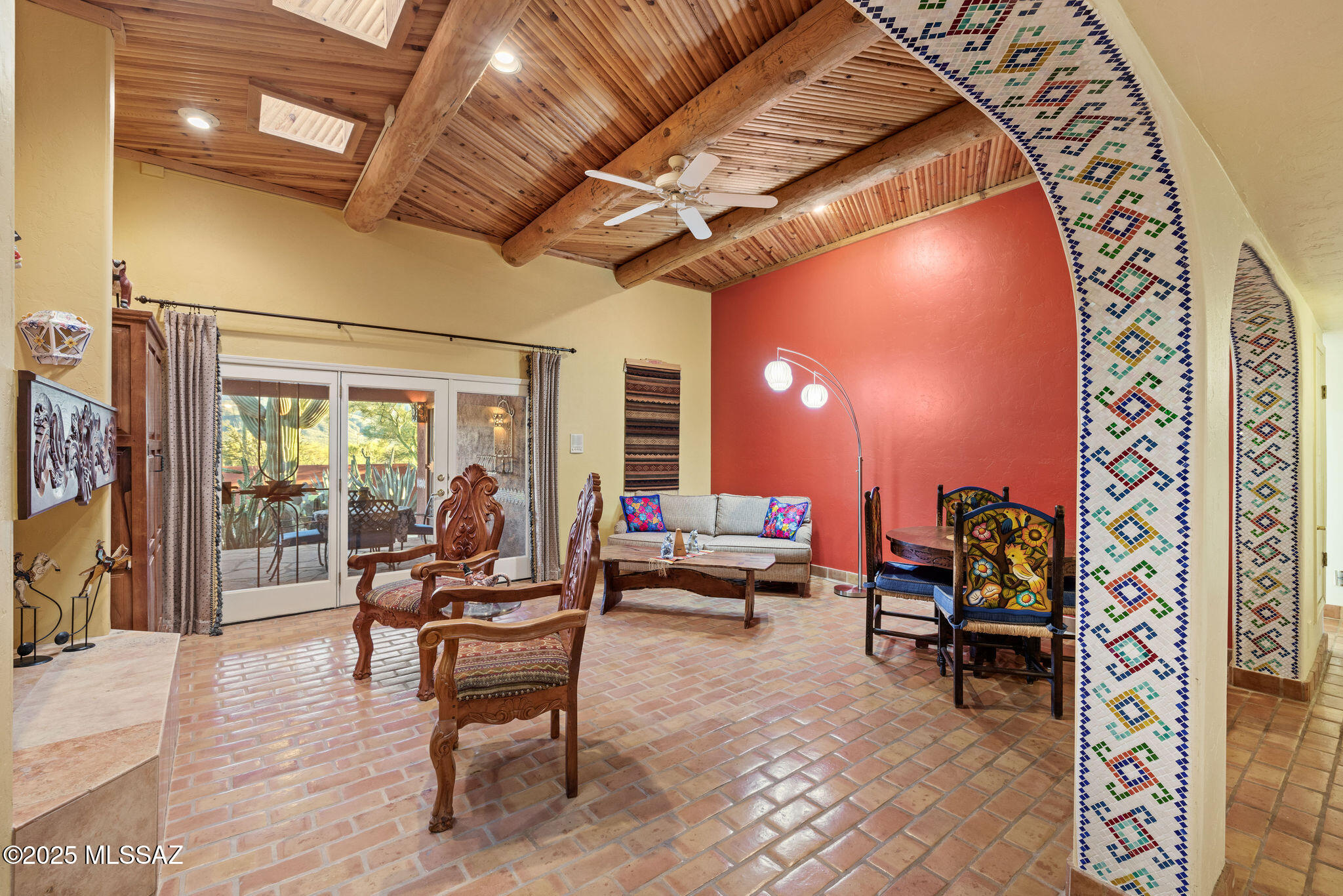 2315 N Avenida Sorgo