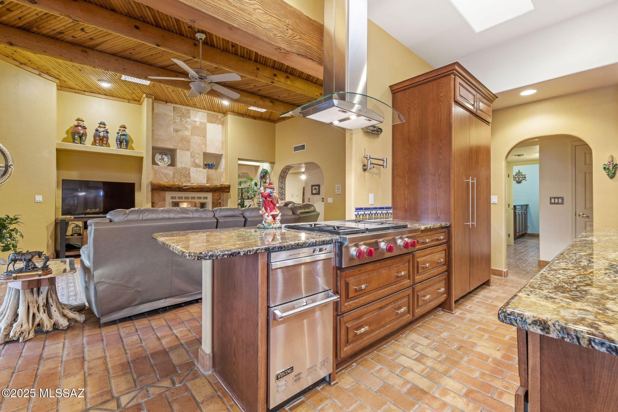 2315 N Avenida Sorgo