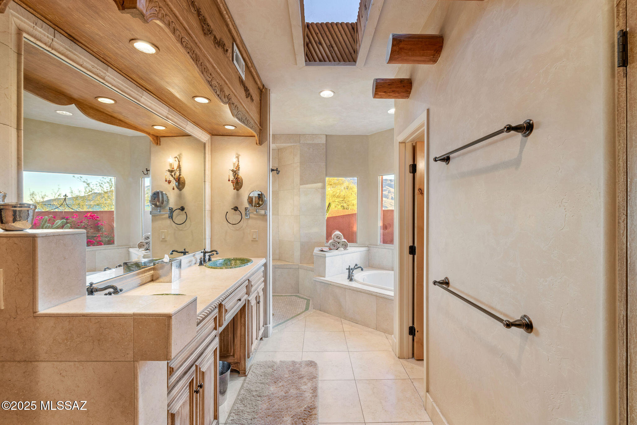 2315 N Avenida Sorgo