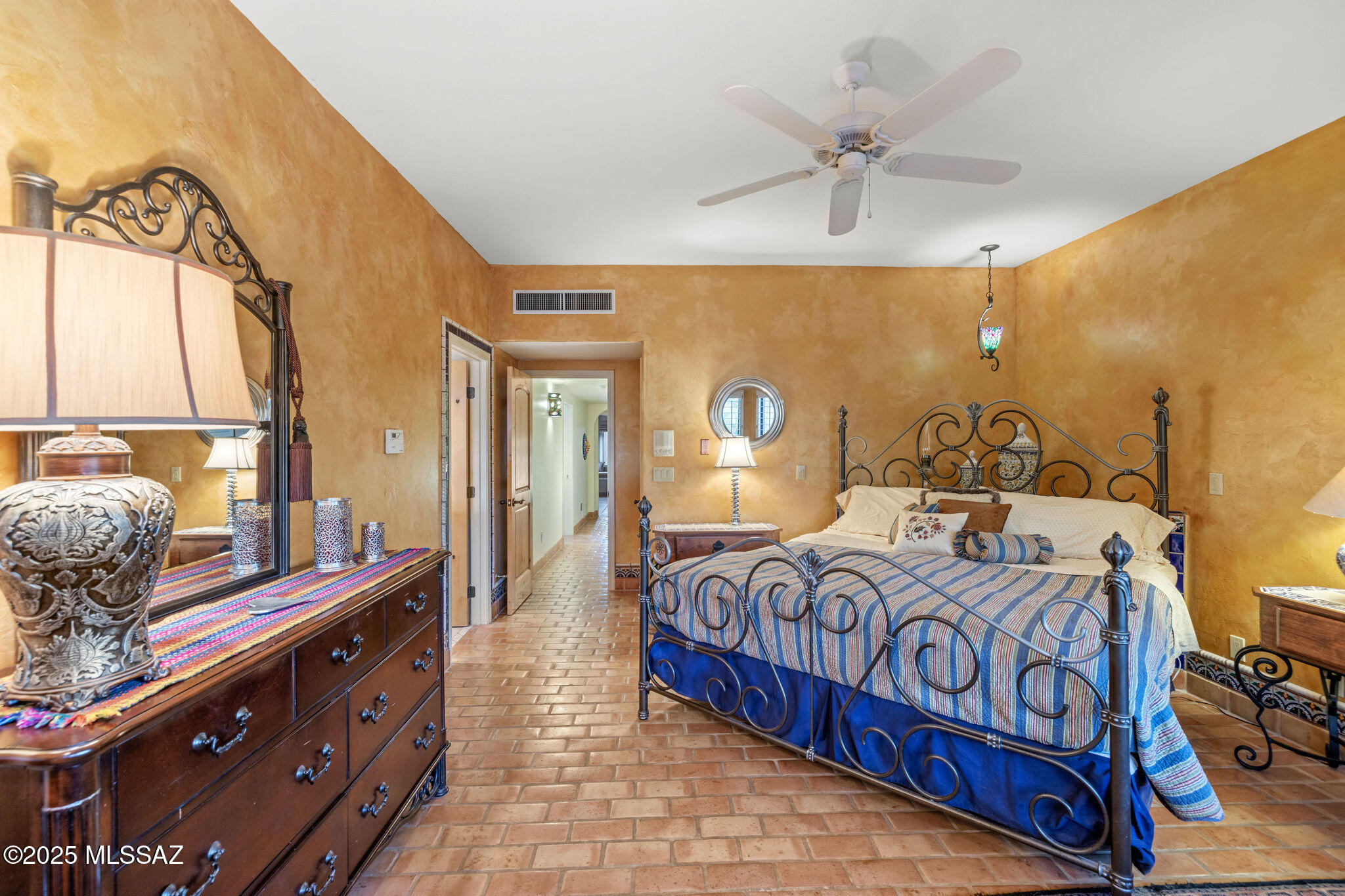 2315 N Avenida Sorgo