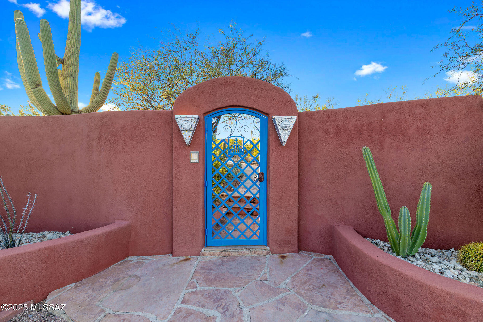 2315 N Avenida Sorgo